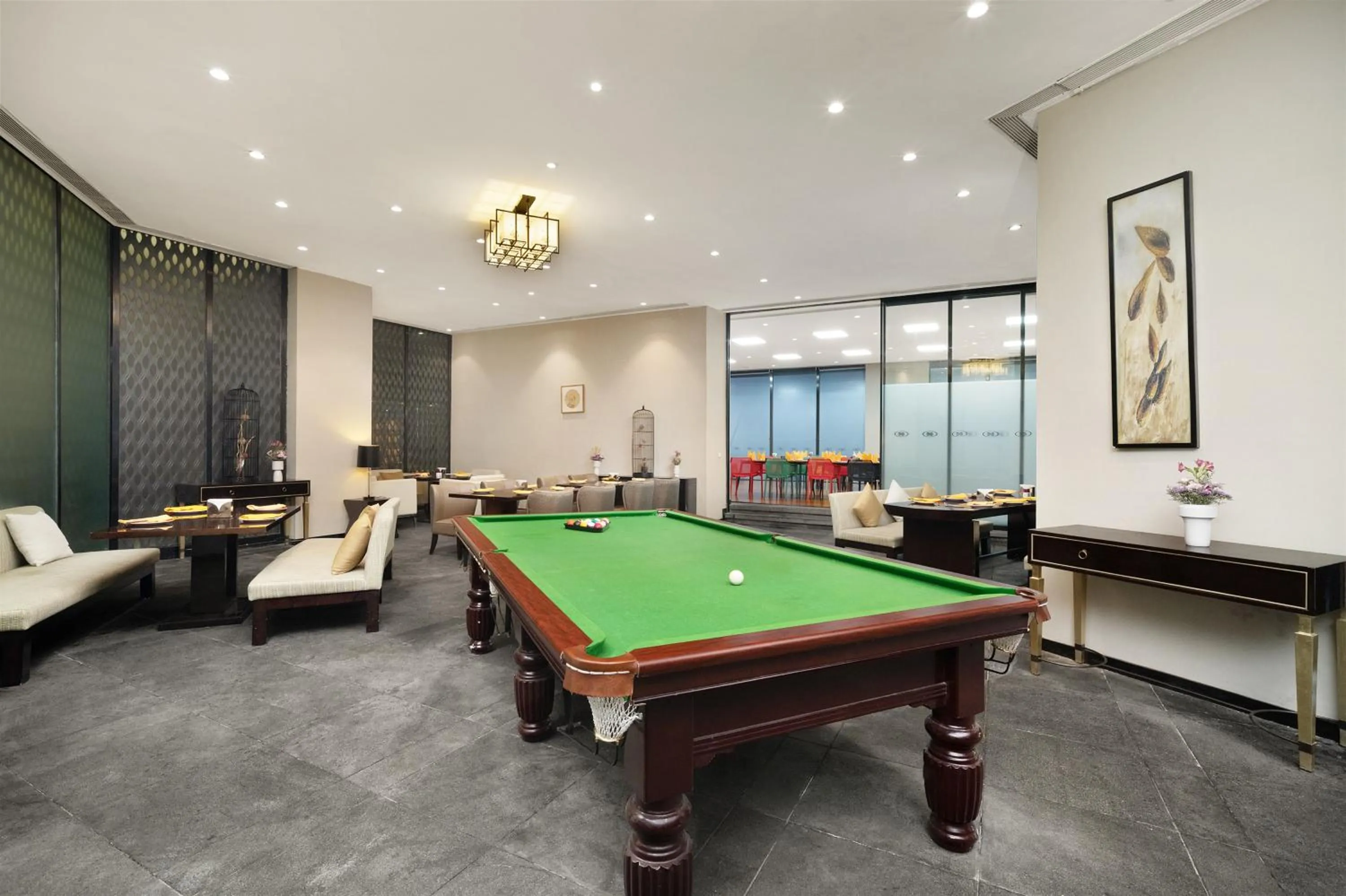 Restaurant/places to eat in Crowne Plaza Chengdu West by IHG