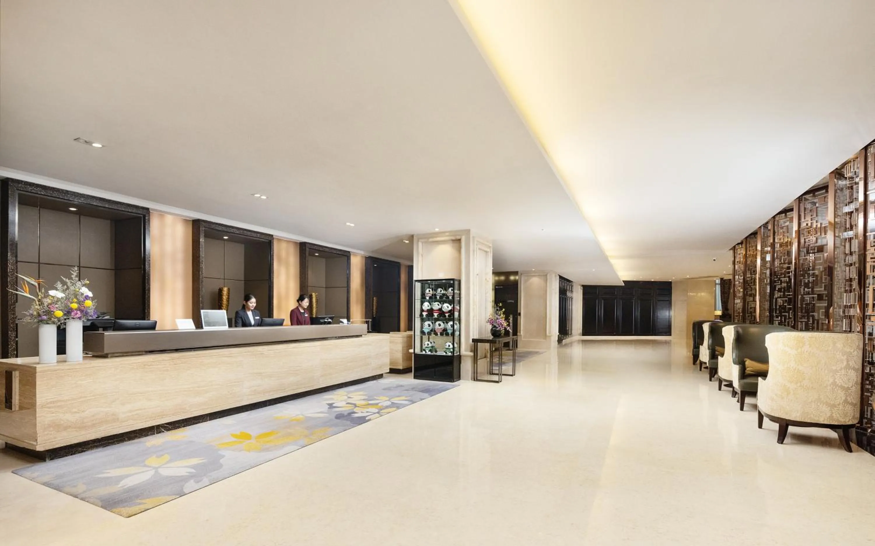 Lobby or reception in Crowne Plaza Chengdu West by IHG