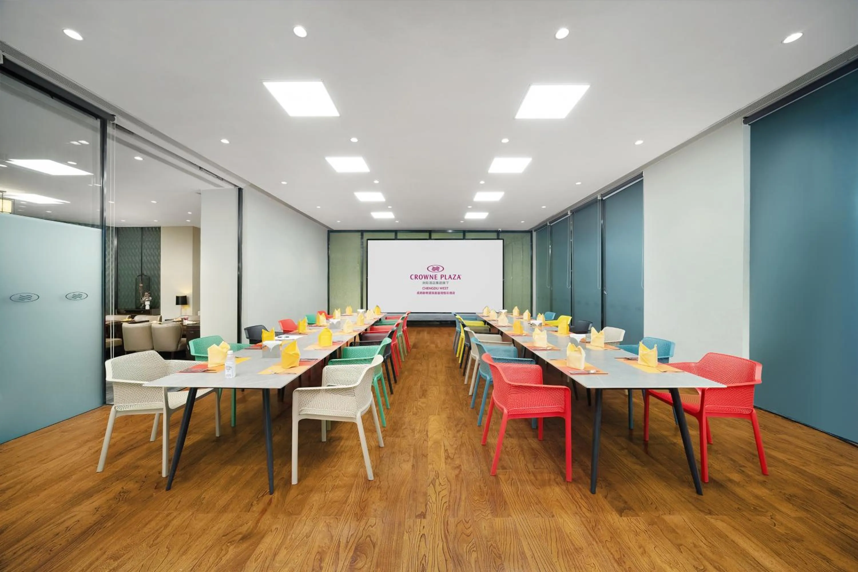 Meeting/conference room in Crowne Plaza Chengdu West by IHG