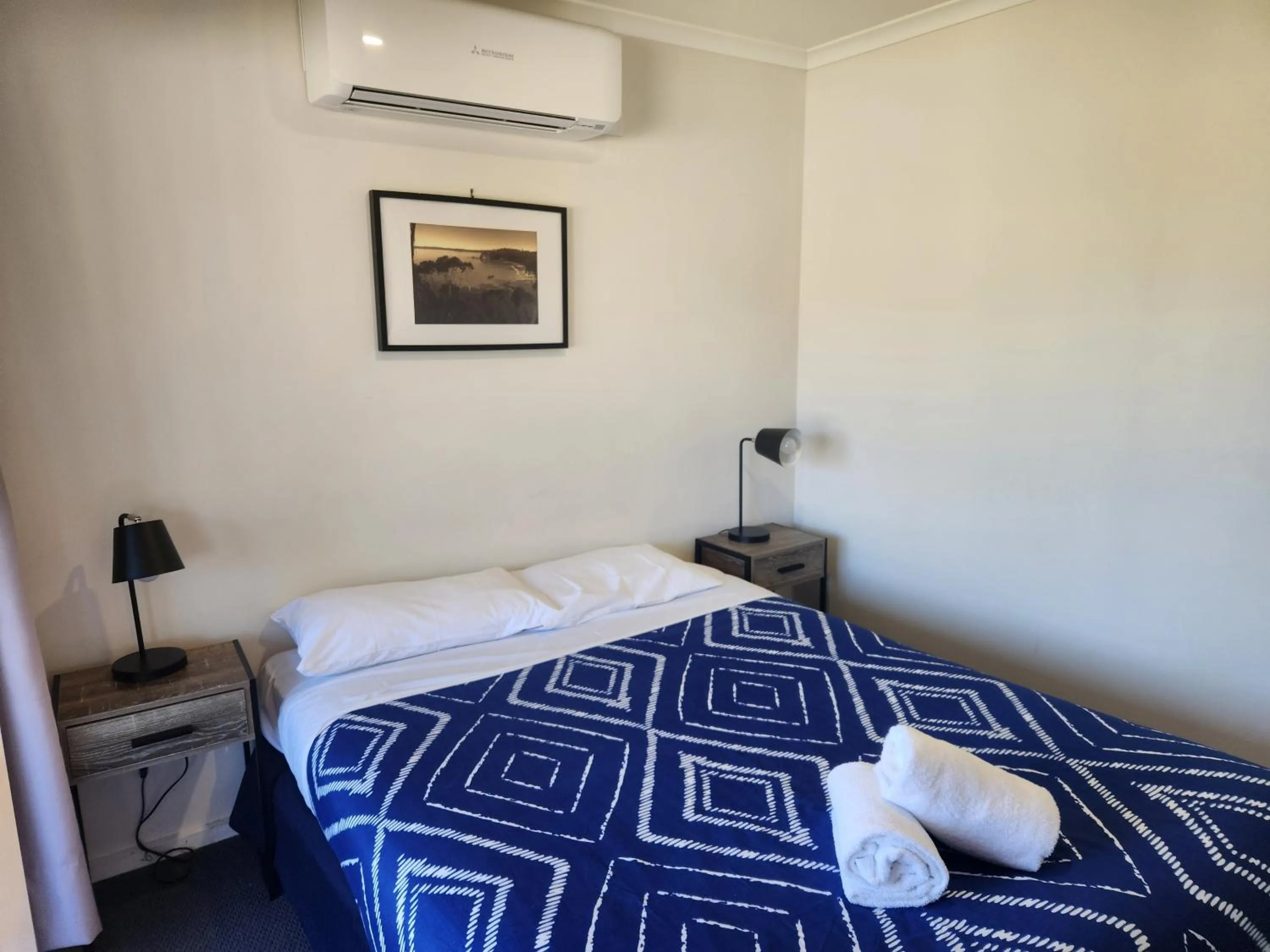 Bedroom, Bed in Eden Gateway Holiday Park