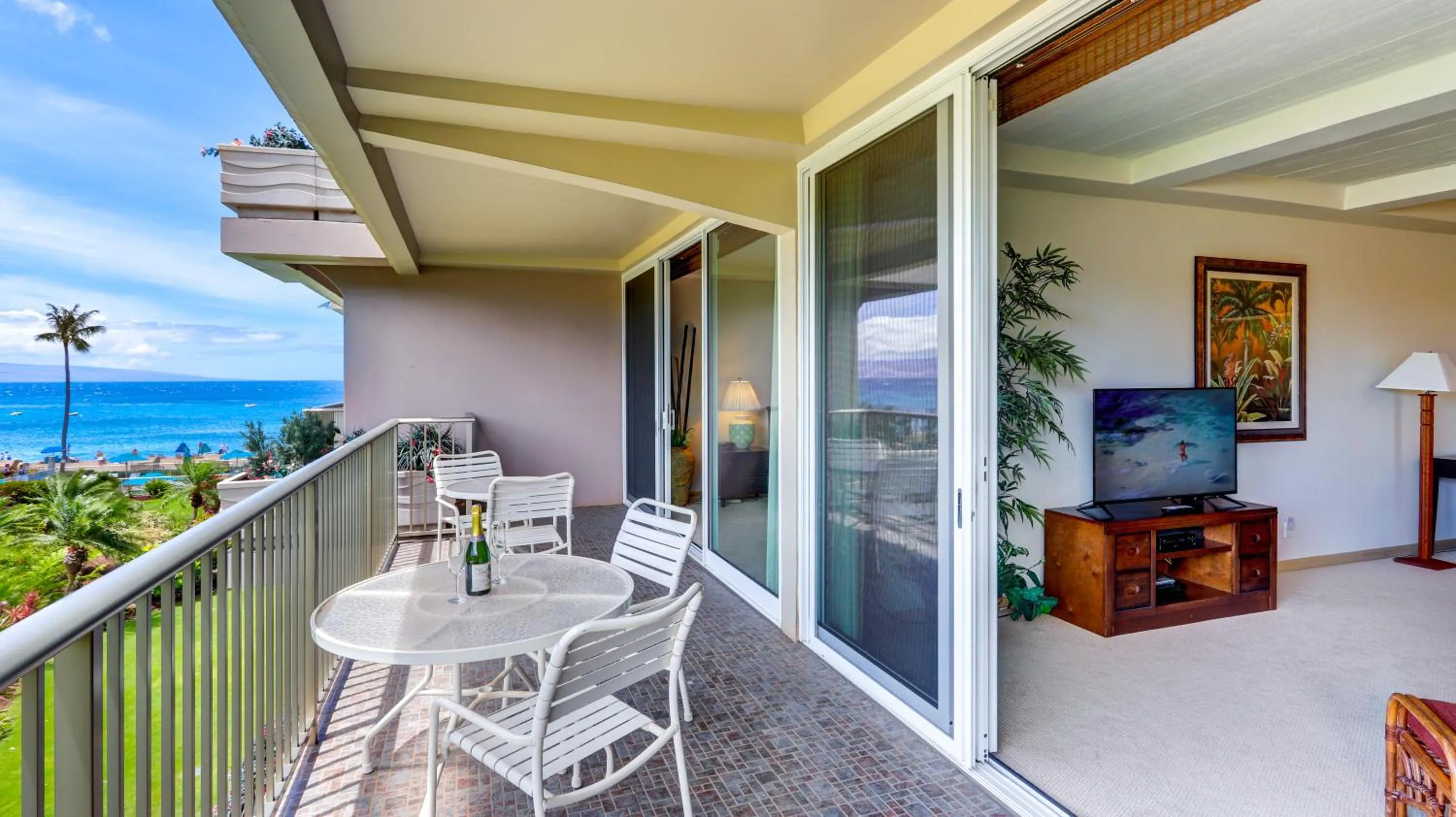 Maui Westside Presents- The Whaler 319