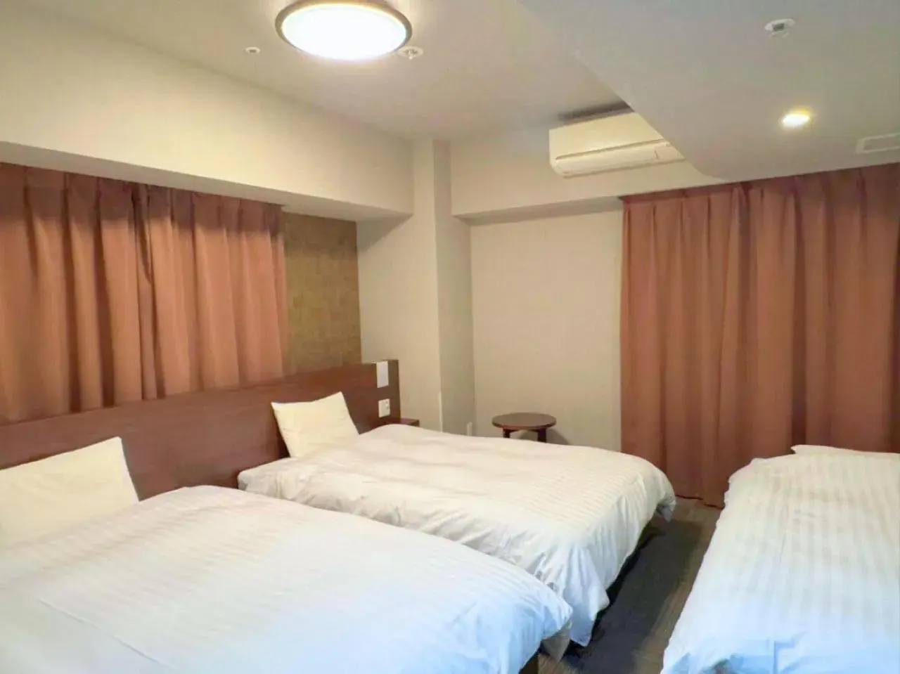 Twin Room with Sofa Bed - Non-Smoking in Dormy Inn Premium Namba Natural Hot Spring Twin Room with Sofa Bed - Non-Smoking in Dormy Inn Premium Namba Natural Hot Spring