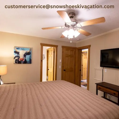 Sunsets at Summit 108b, free WI-FI, parking and AC