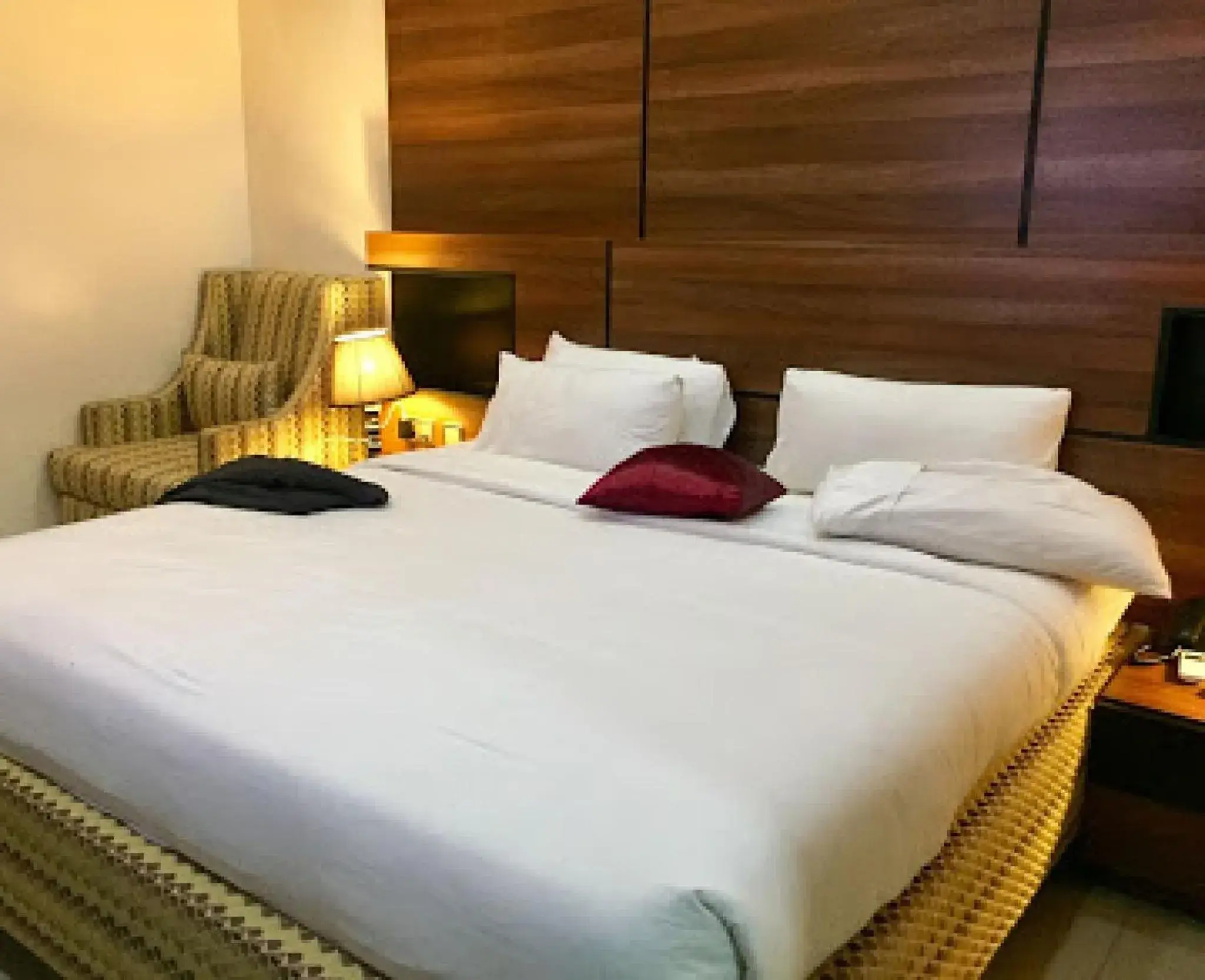 Bed in Best Western Plus-standard Bed in Best Western Plus-standard