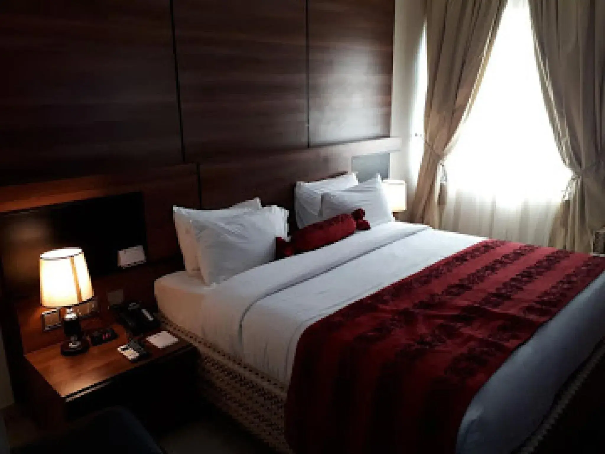 Bed in Best Western Plus-standard Bed in Best Western Plus-standard