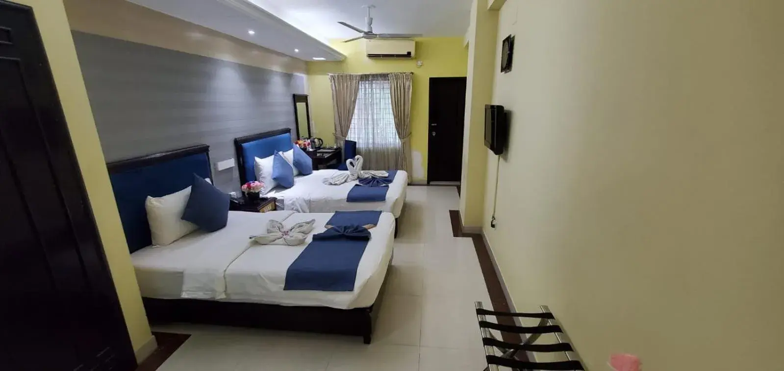 Deluxe Family Room in Hotel Valley Garden - Sylhet Deluxe Family Room in Hotel Valley Garden - Sylhet