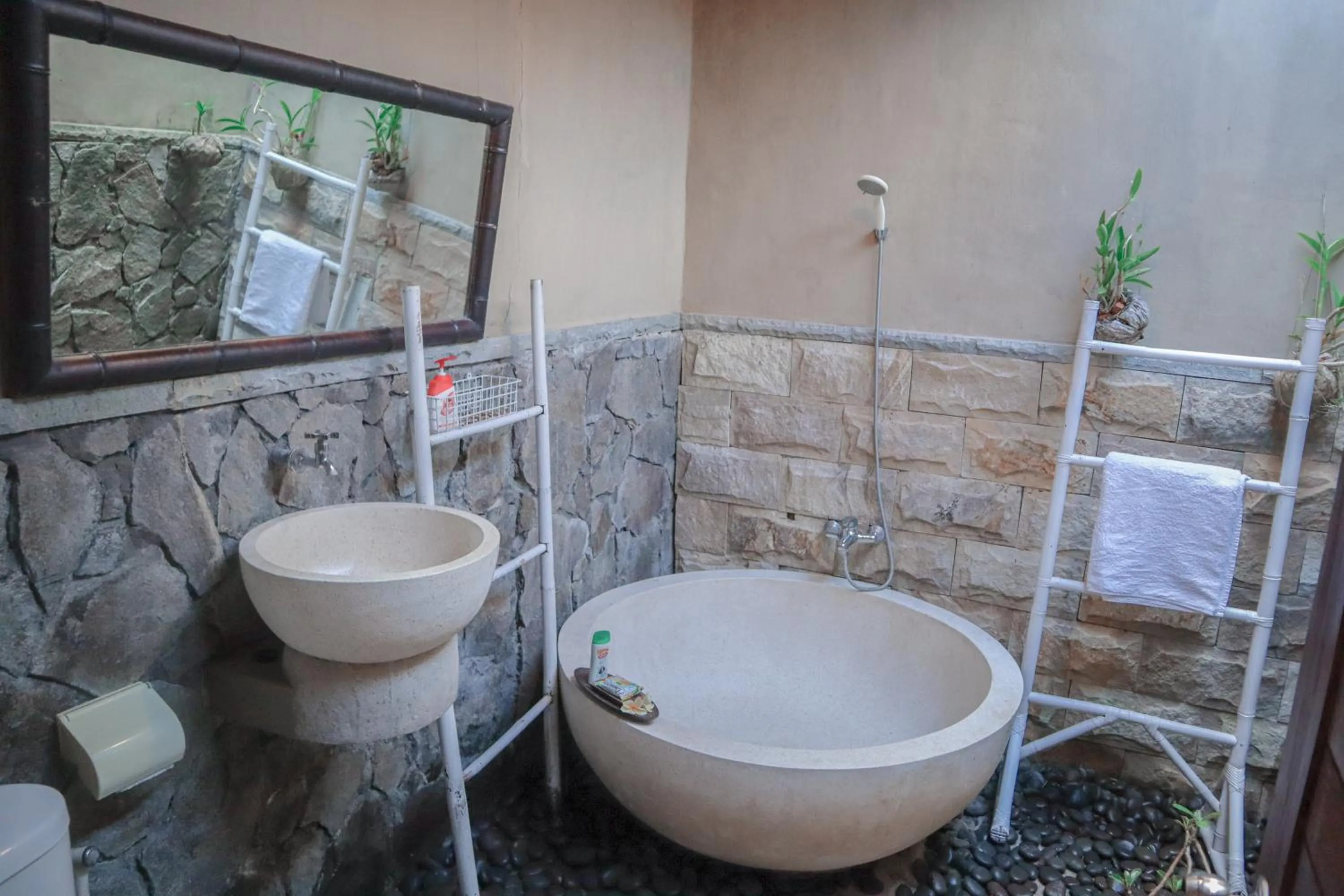 Bathroom in Jepun Didulu Cottages