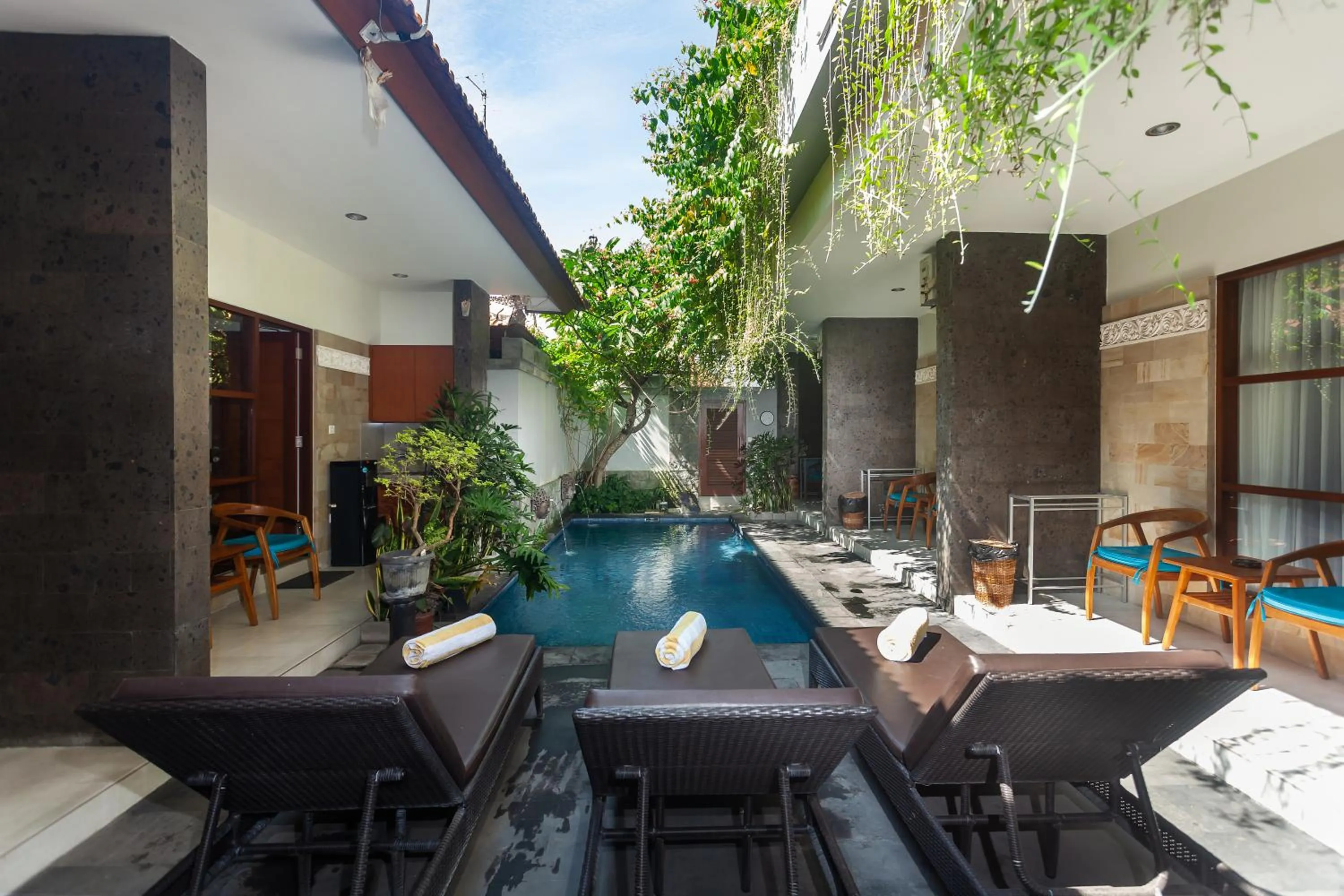 Swimming pool in Naksa Homestay Sanur