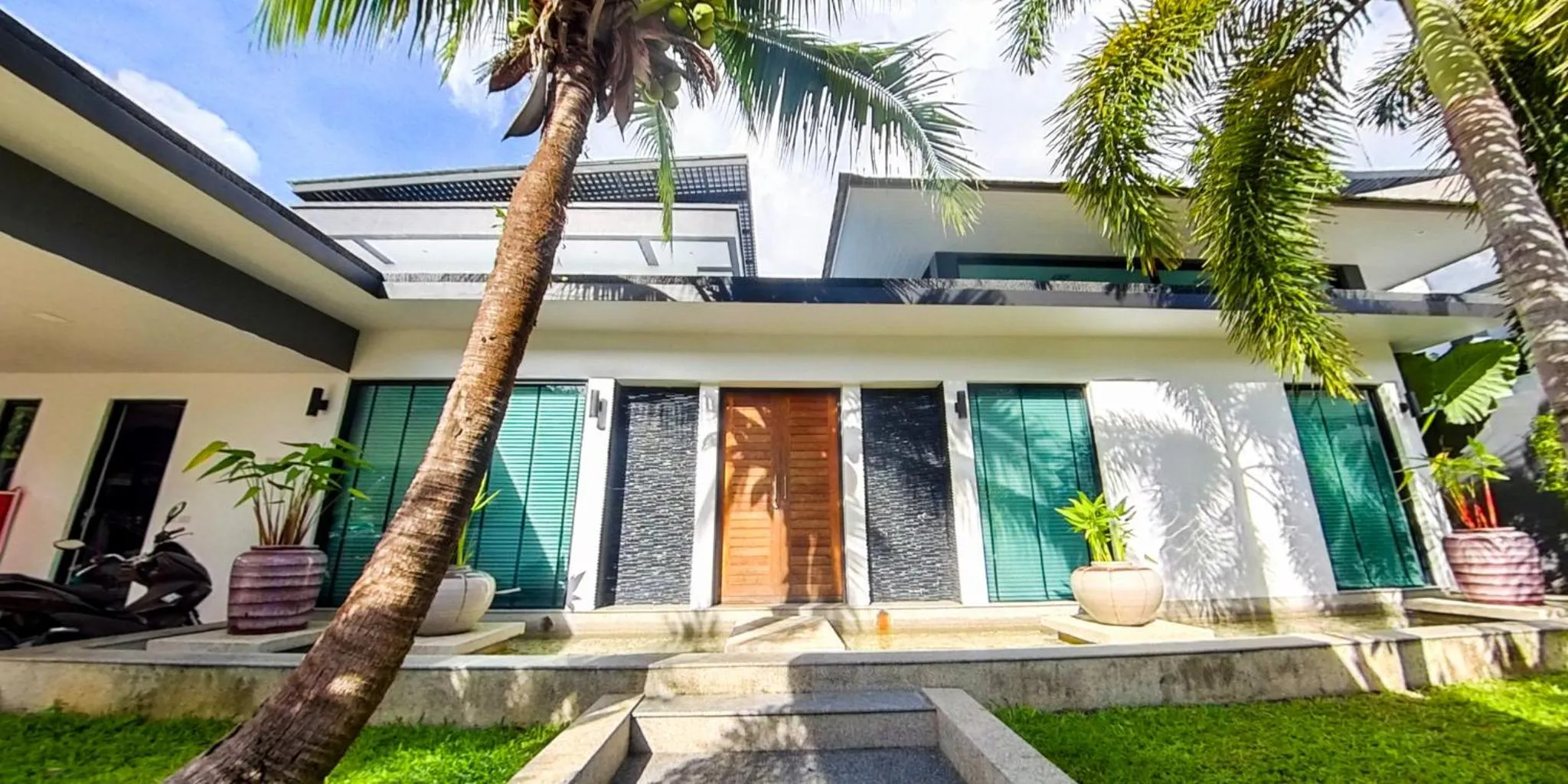Facade/entrance in Eden Villa Phuket