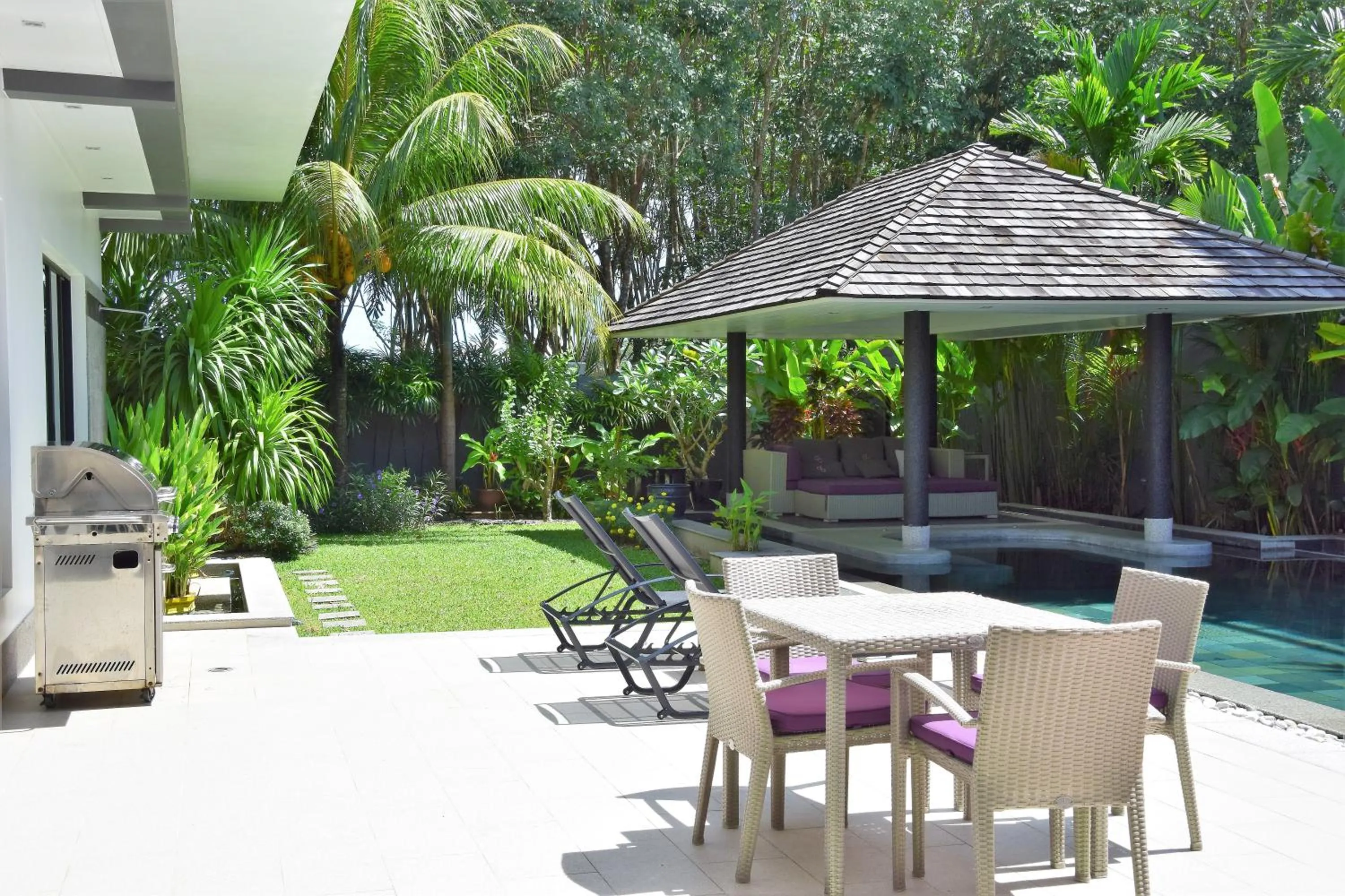 BBQ facilities in Eden Villa Phuket
