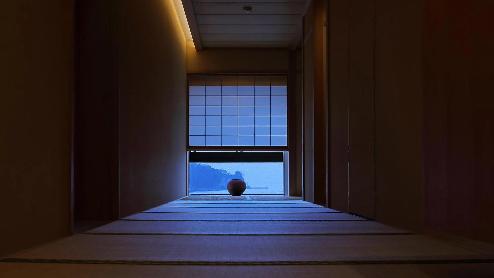 Photo of the whole room in Izu Mitohama Shotokan