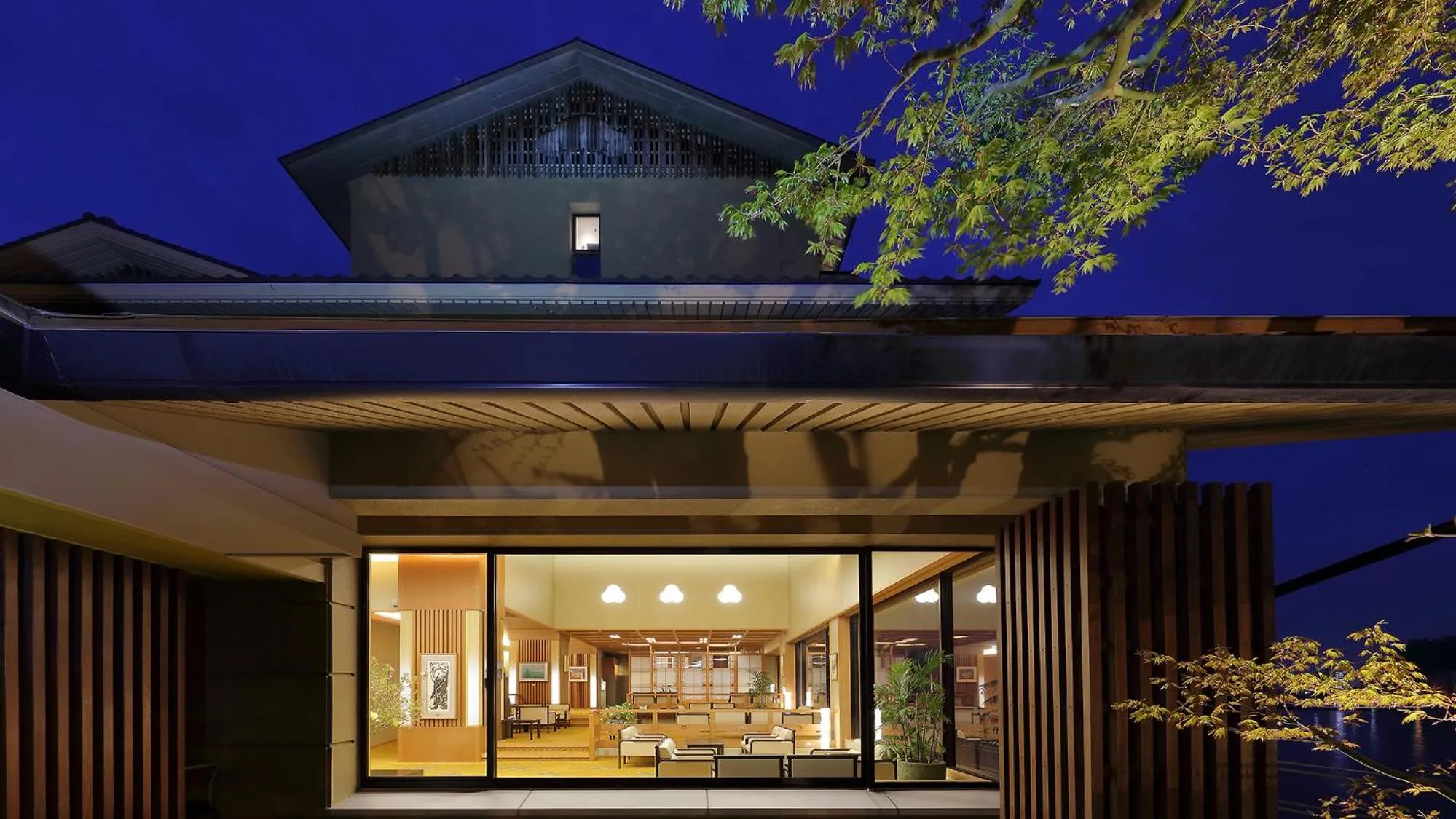 Property building in Izu Mitohama Shotokan