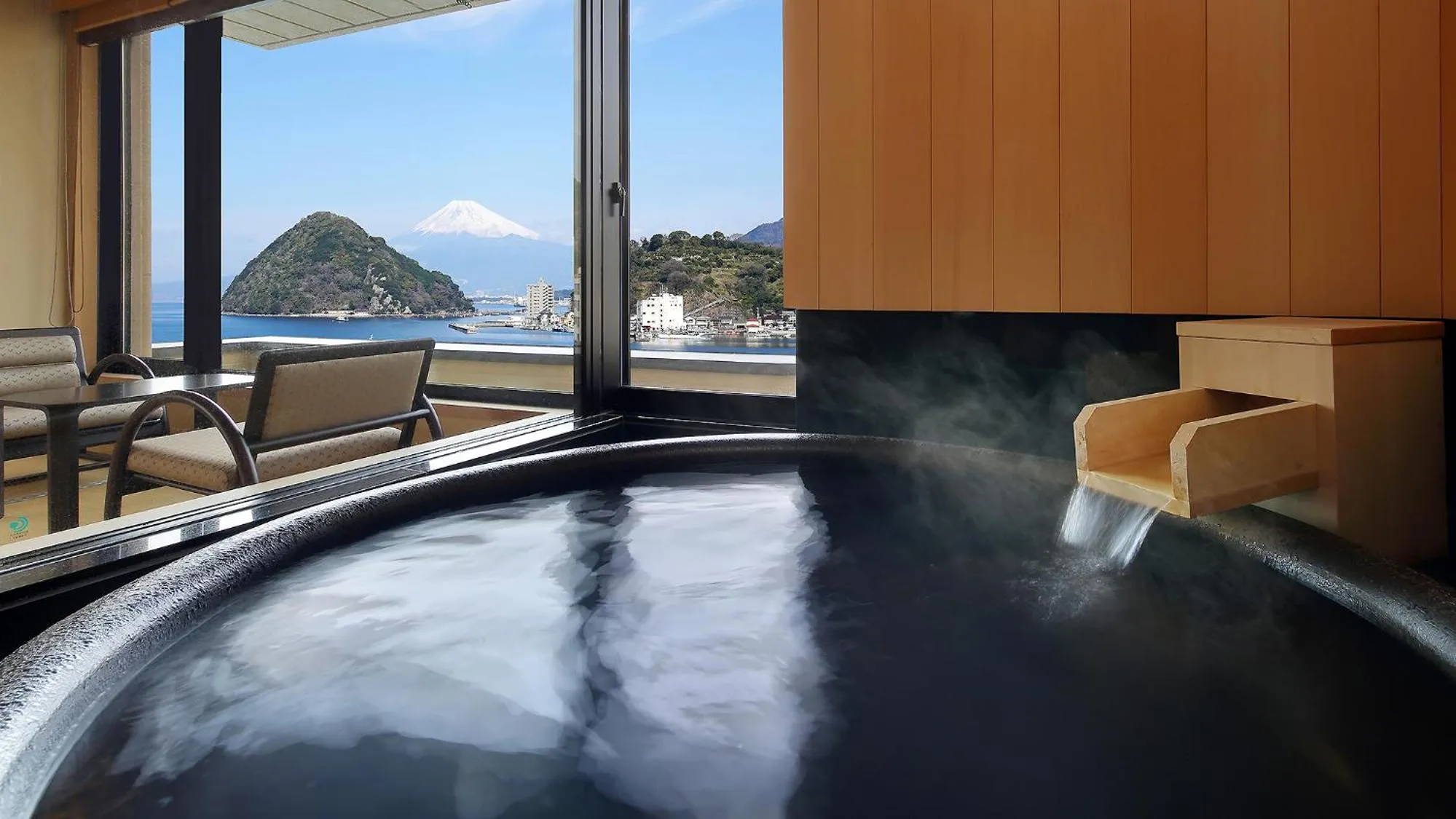 Bathroom in Izu Mitohama Shotokan