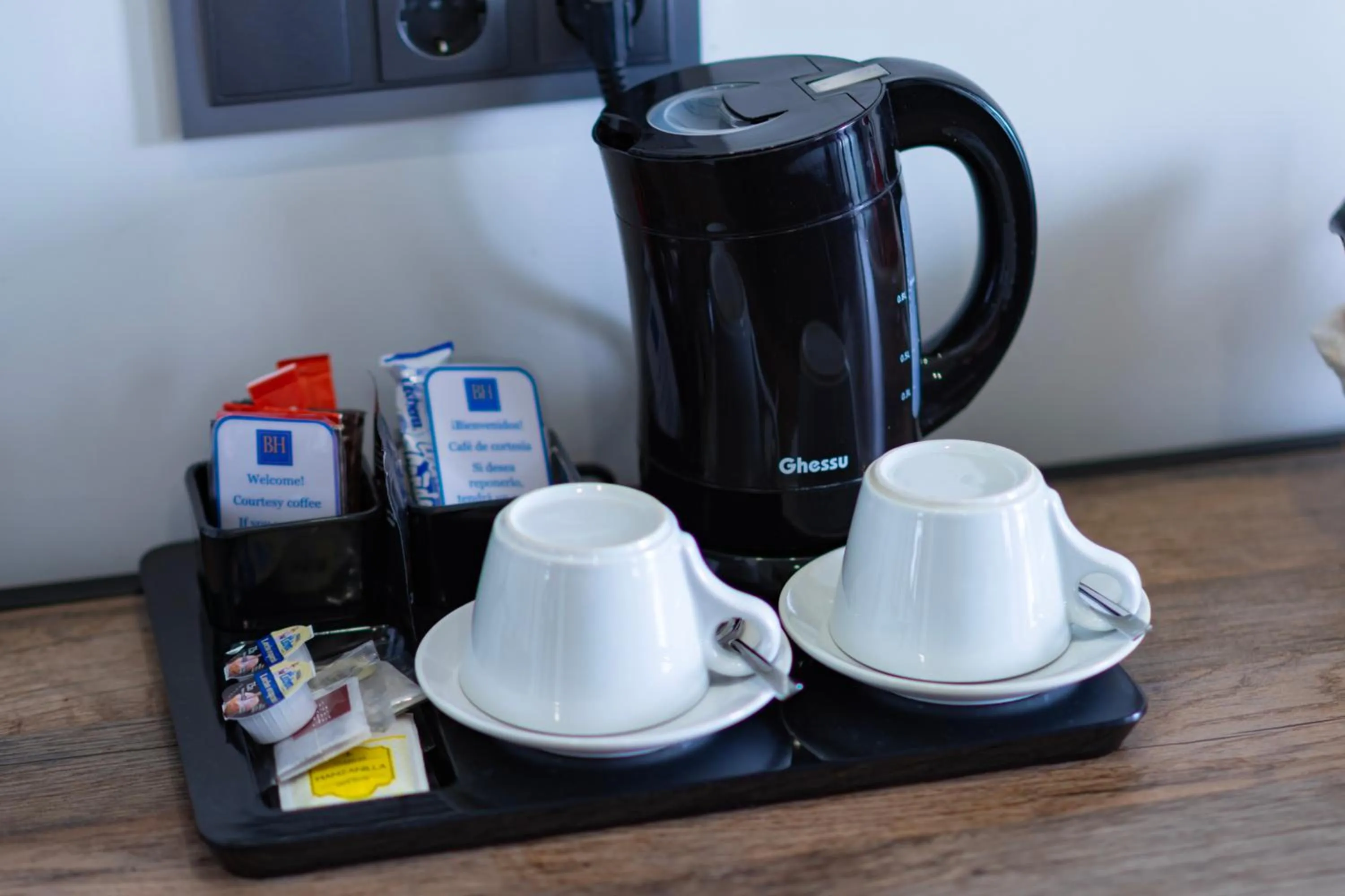 Coffee/tea facilities in Hotel BH San Francisco Alicante