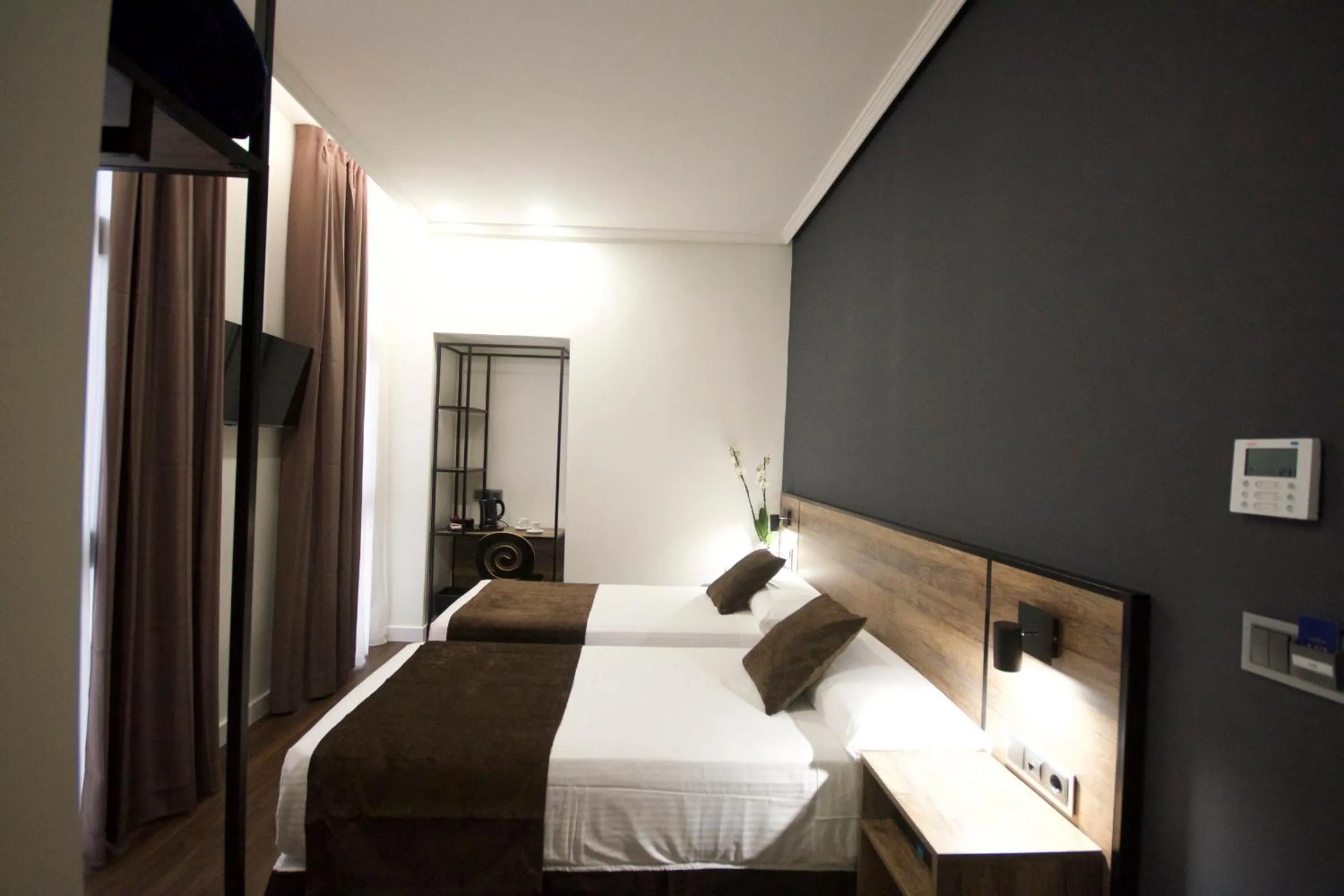 Bedroom, Bed in Hotel BH San Francisco Alicante