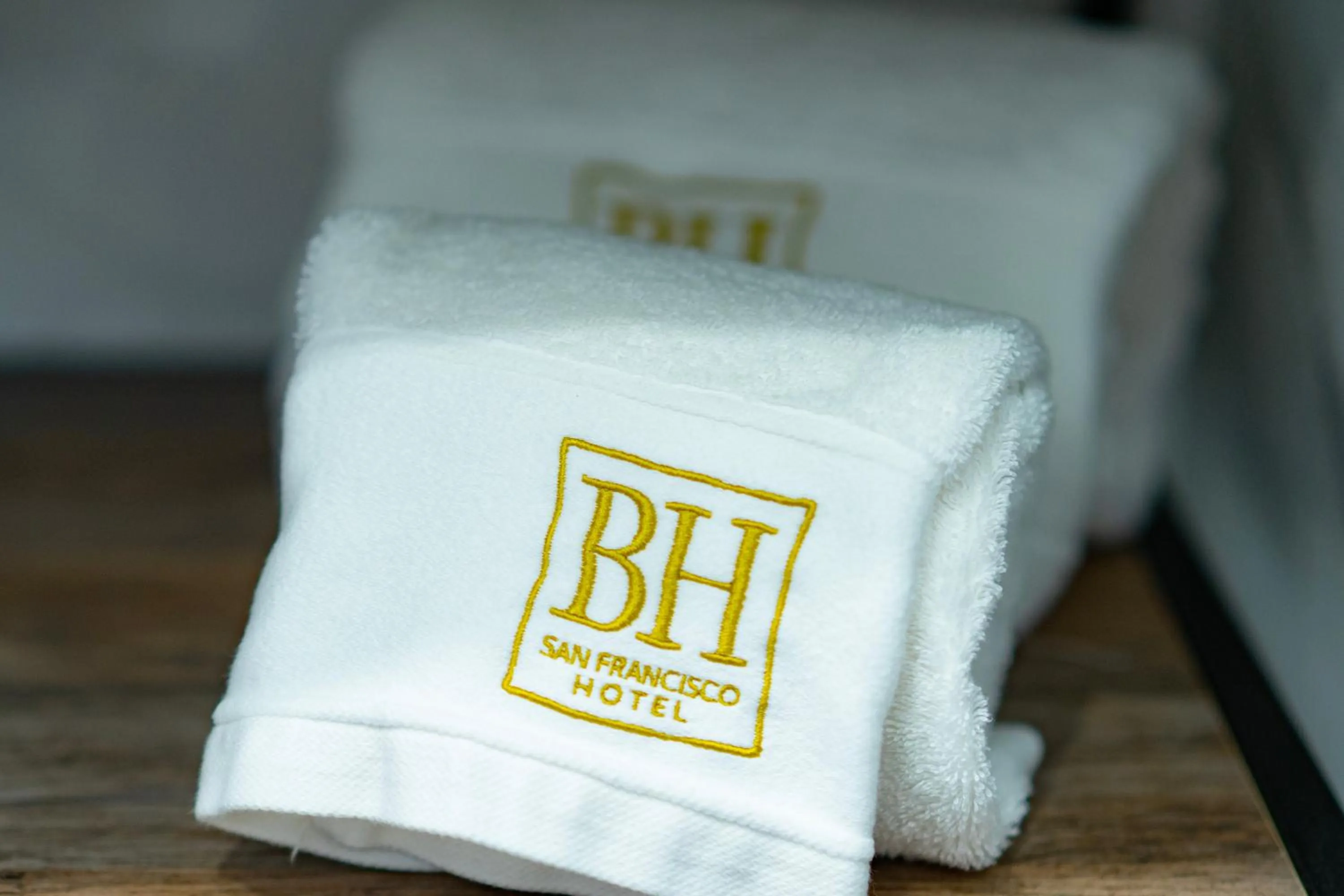 towels in Hotel BH San Francisco Alicante