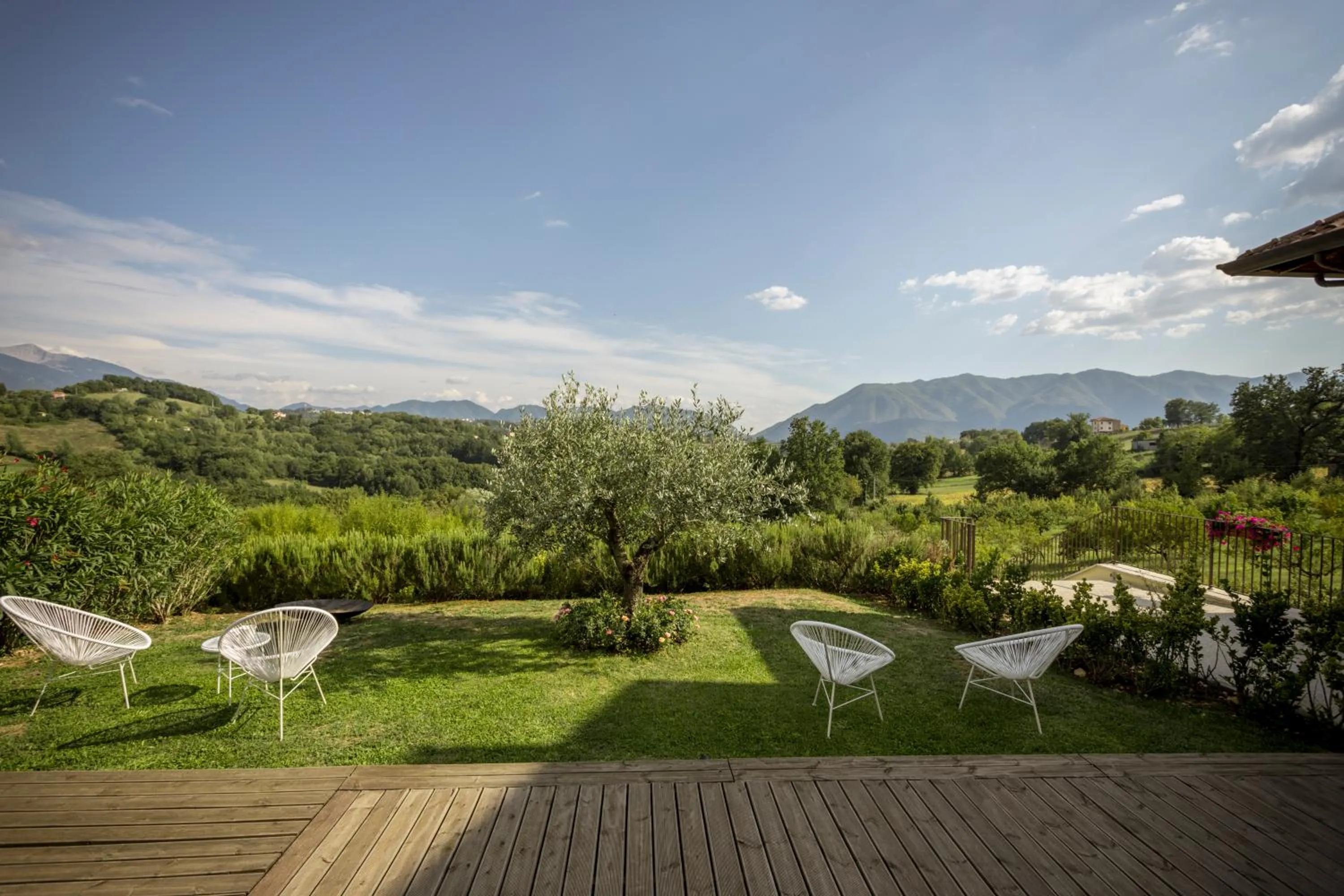 Garden in RELAIS COLLE BUONO
