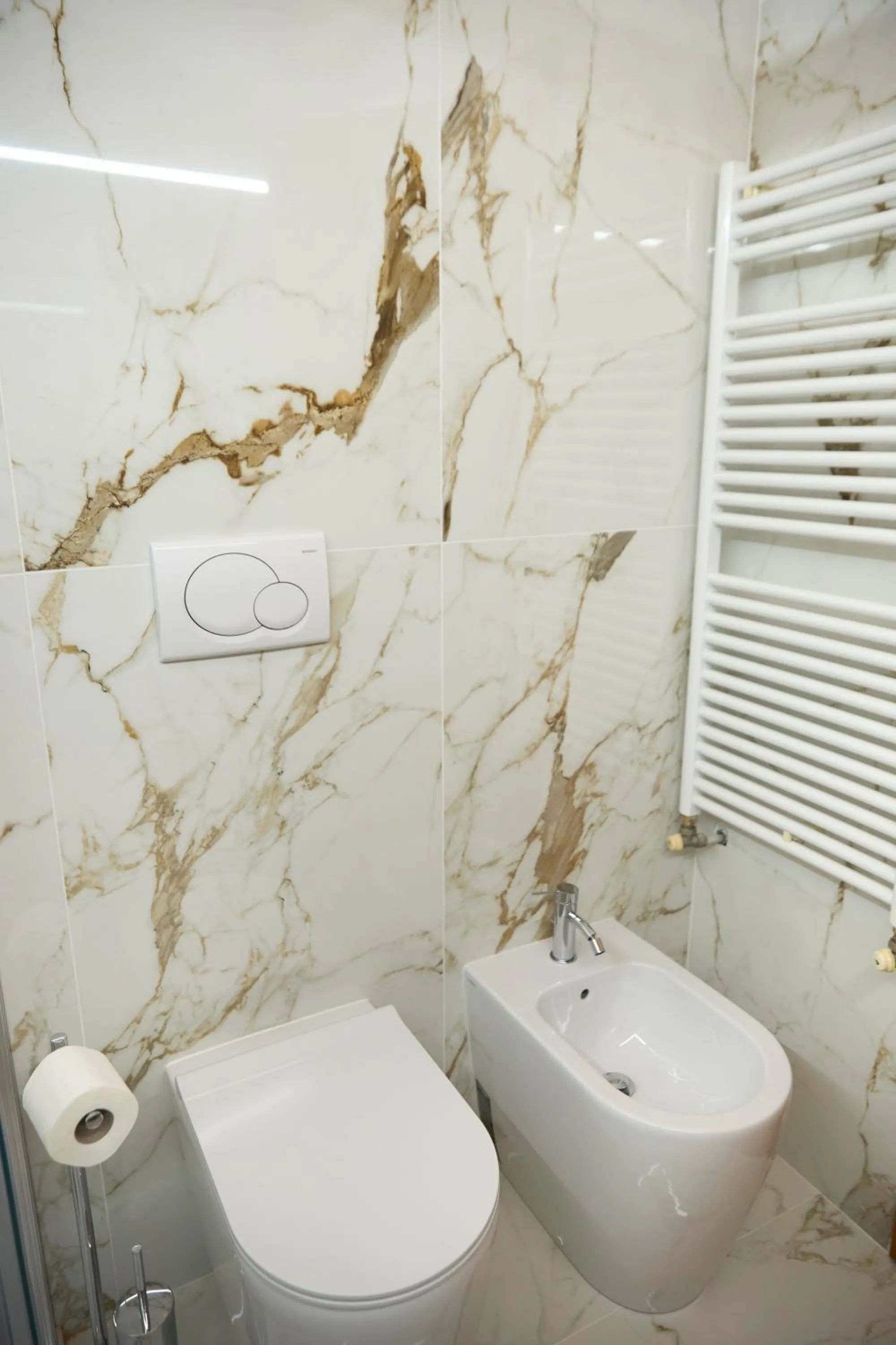 Toilet in Stella Marina 6