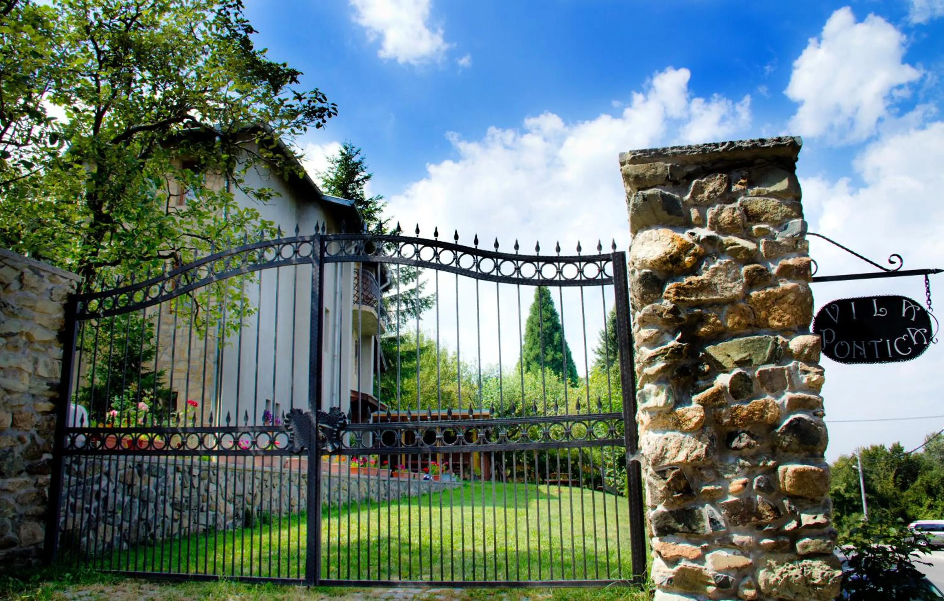 Villa Pontica