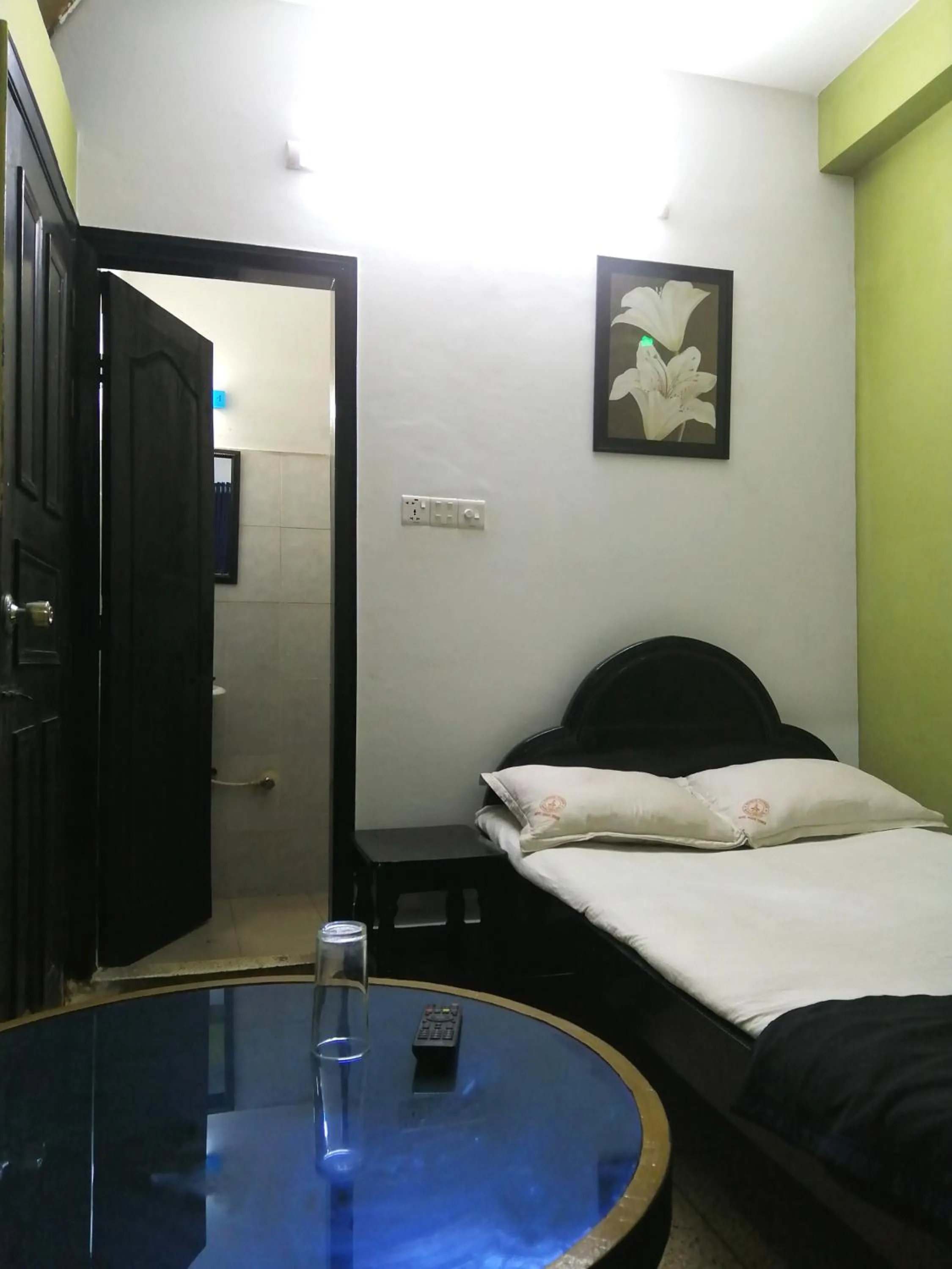 Bedroom, Bed in Hotel Hoque Tower International