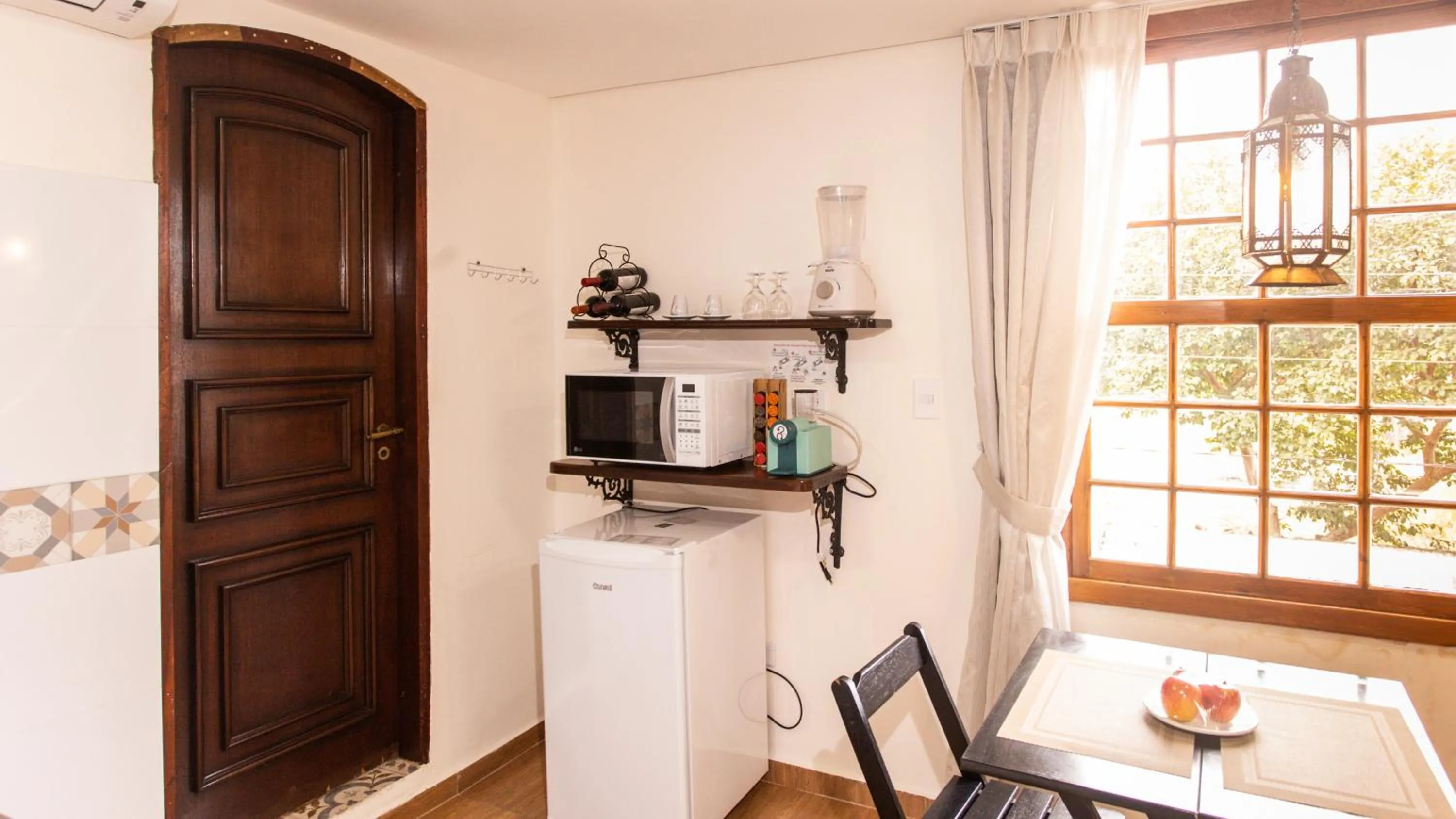 Kitchen or kitchenette in Hotel Chalet Monet - Granja Vianna