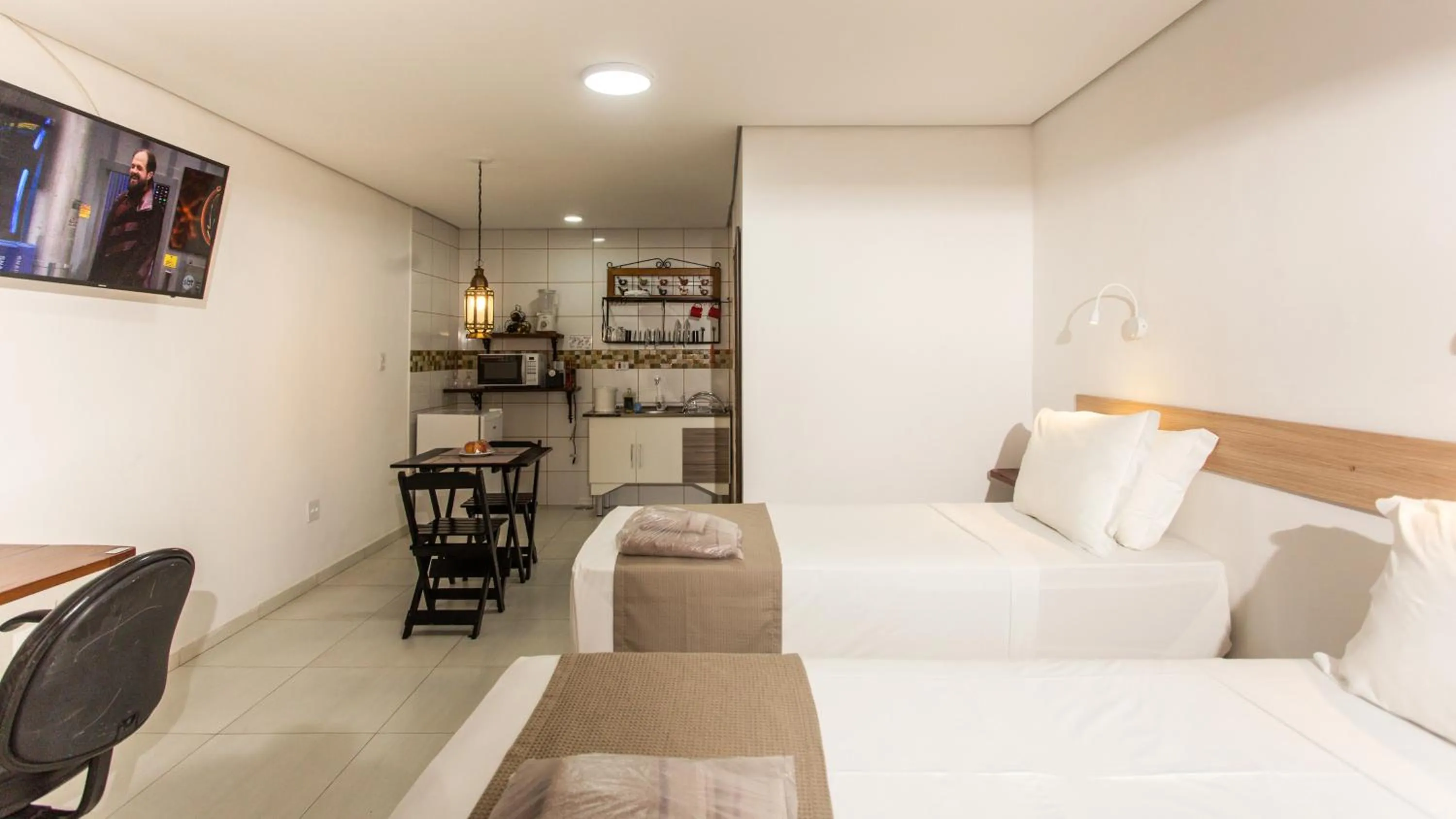 Photo of the whole room, Bed in Hotel Chalet Monet - Granja Vianna