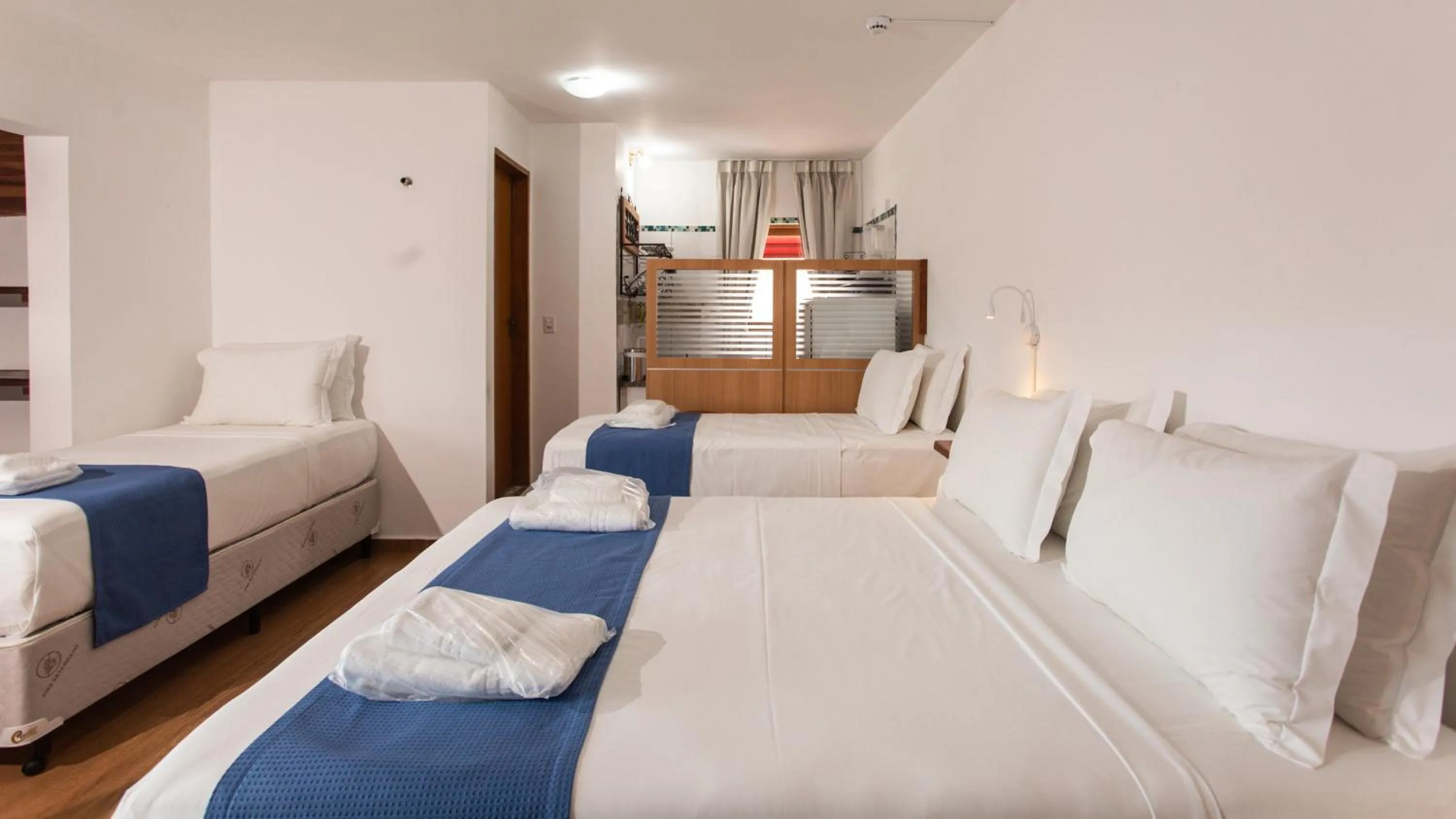 Photo of the whole room, Bed in Hotel Chalet Monet - Granja Vianna