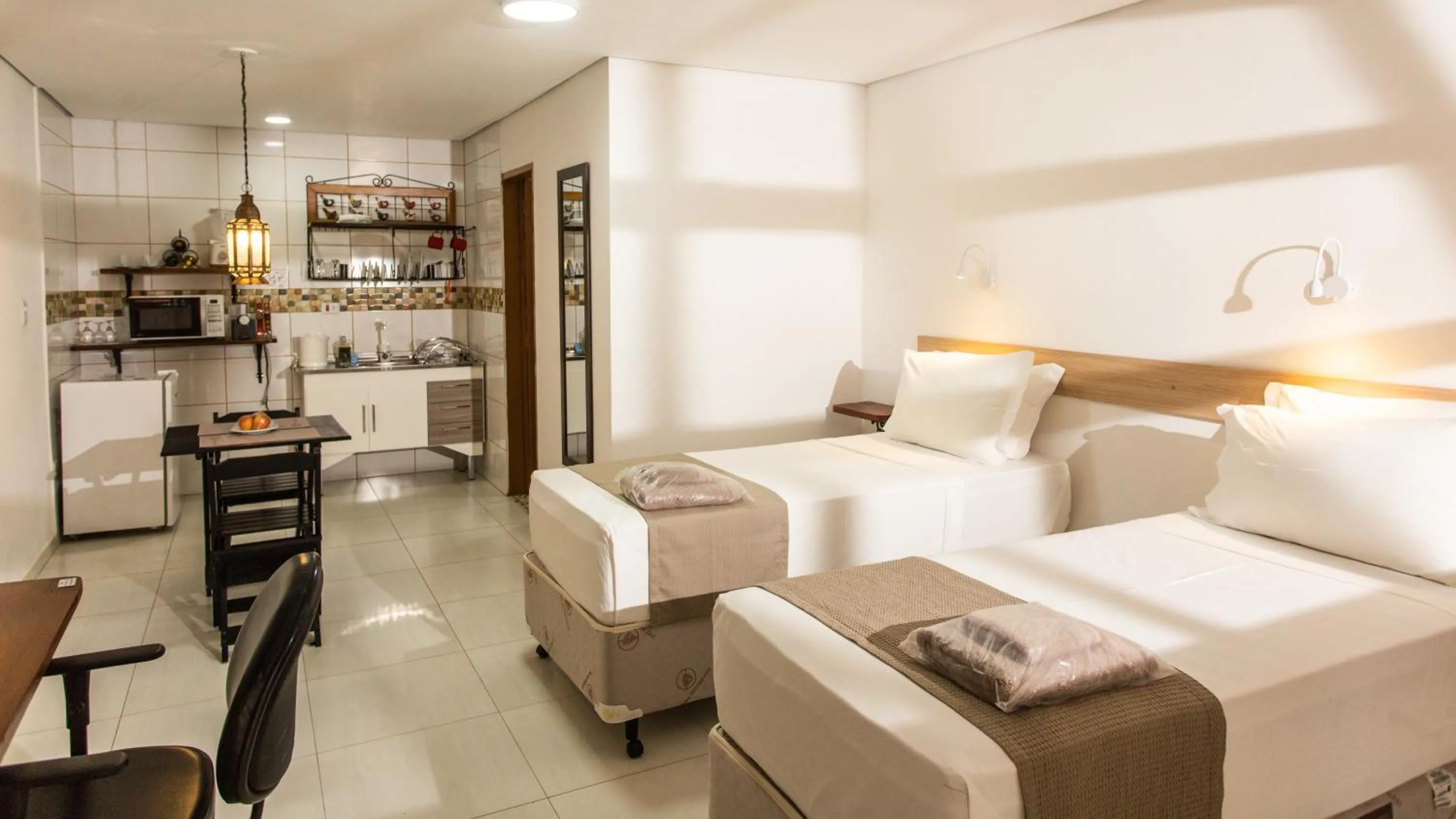 Photo of the whole room, Bed in Hotel Chalet Monet - Granja Vianna