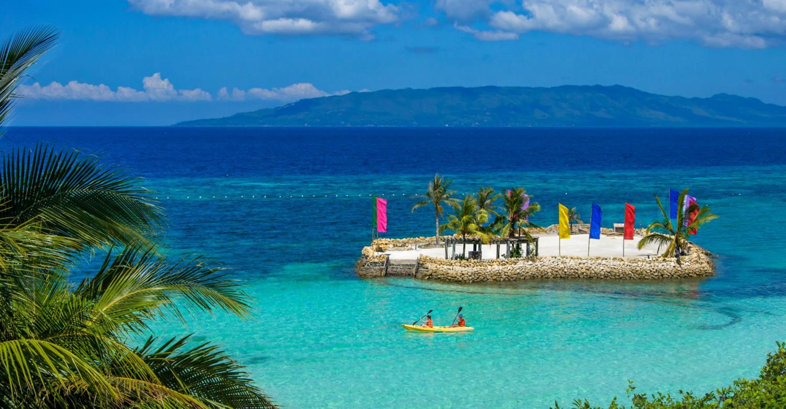 Beach in Mithi Resort & Spa