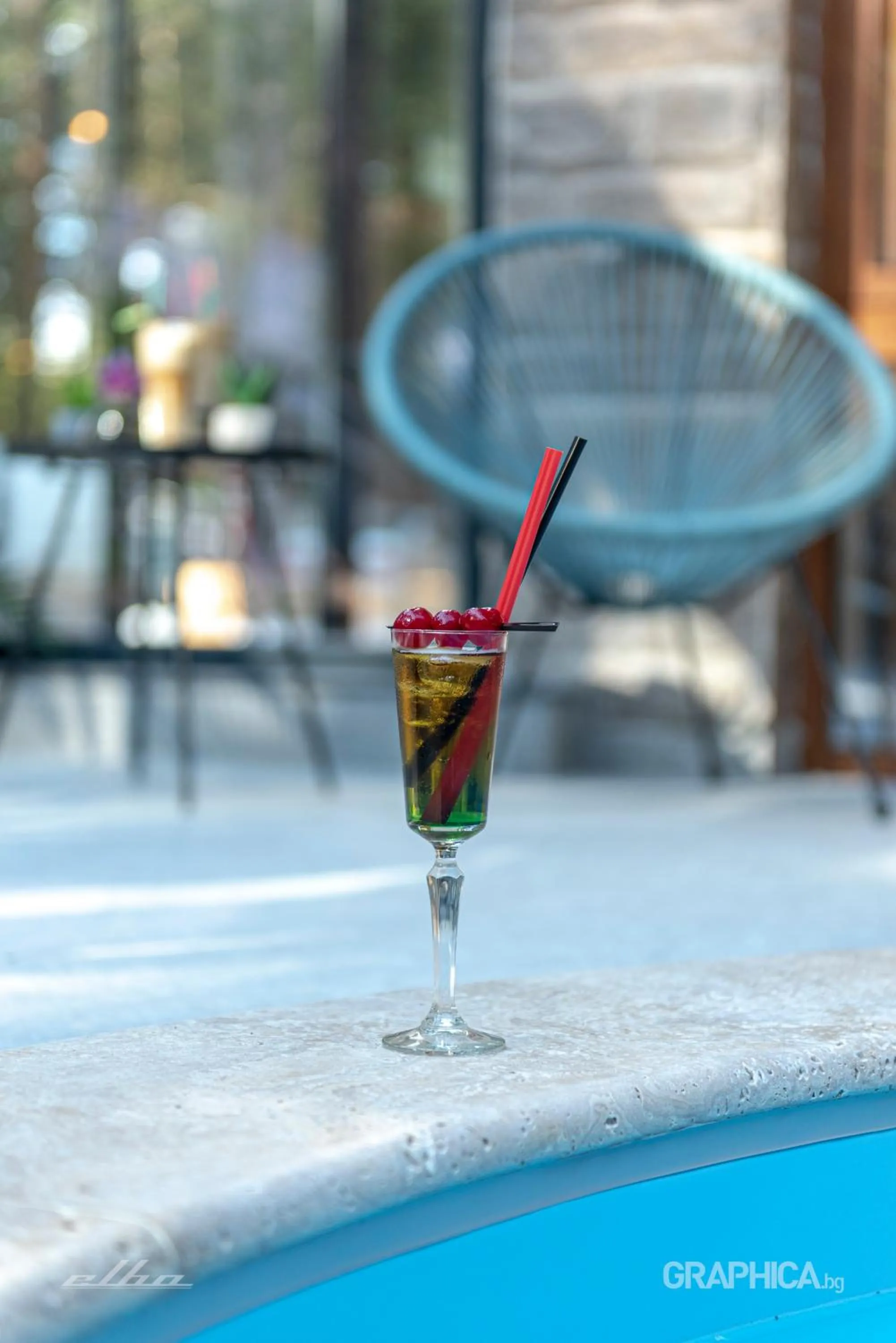 Swimming pool in 103 Alpine Hotel