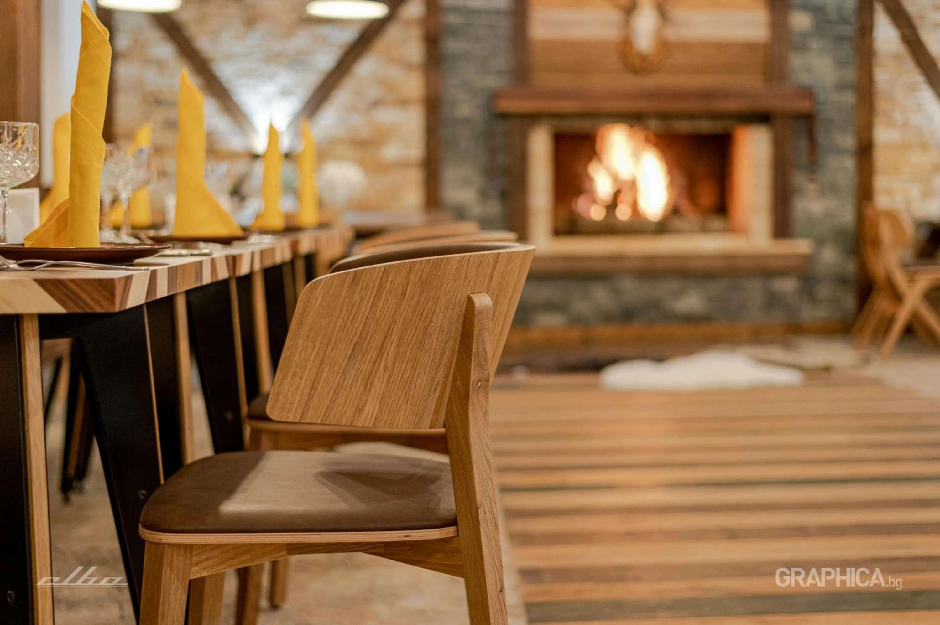 Seating area in 103 Alpine Hotel