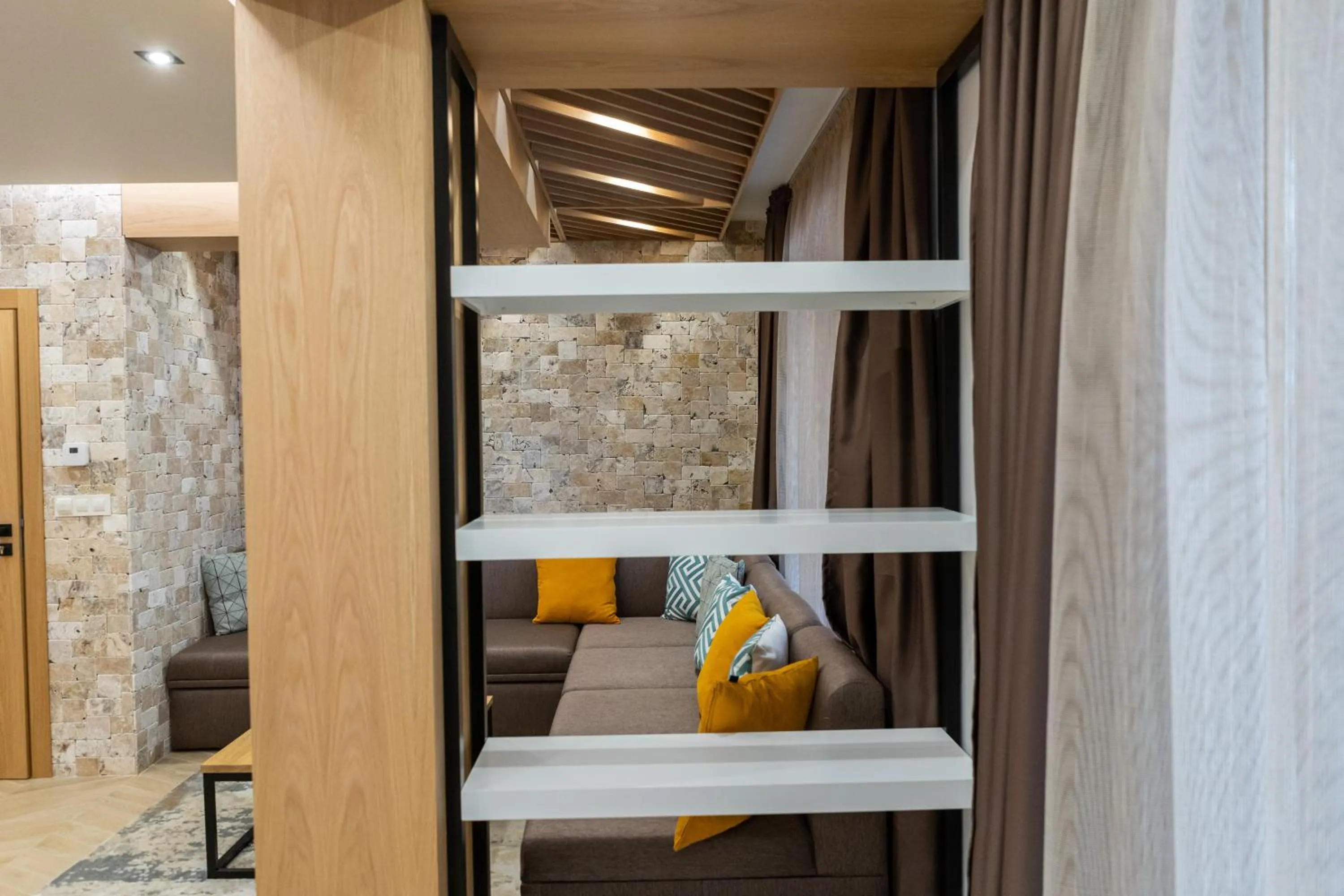 Seating area in 103 Alpine Hotel