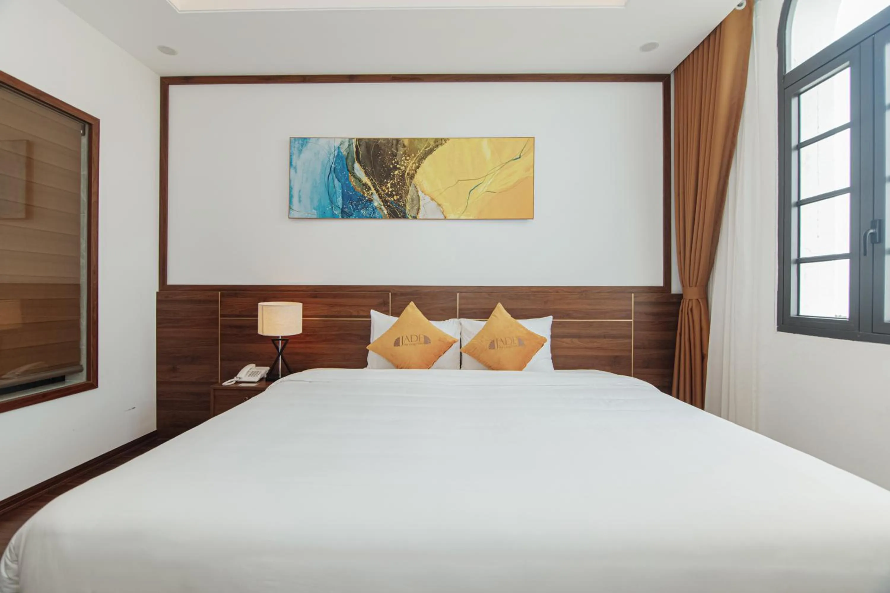 Bed in Jade Ha Long Hotel