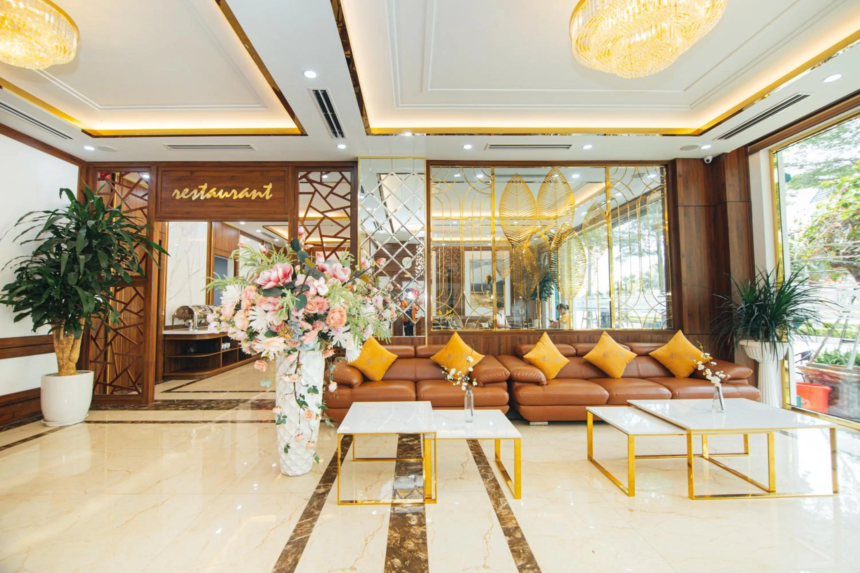 Seating area in Jade Ha Long Hotel