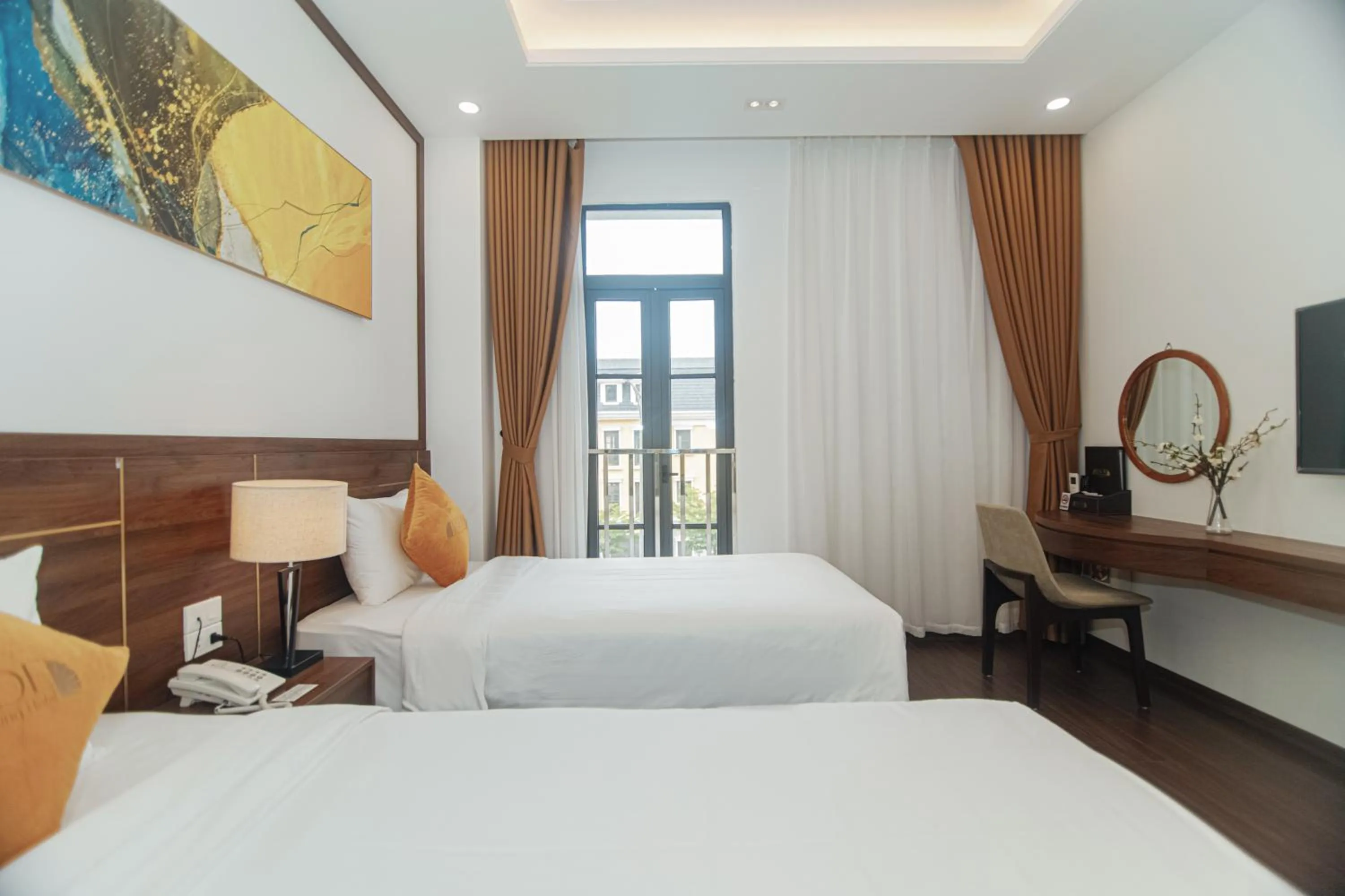 Bed in Jade Ha Long Hotel