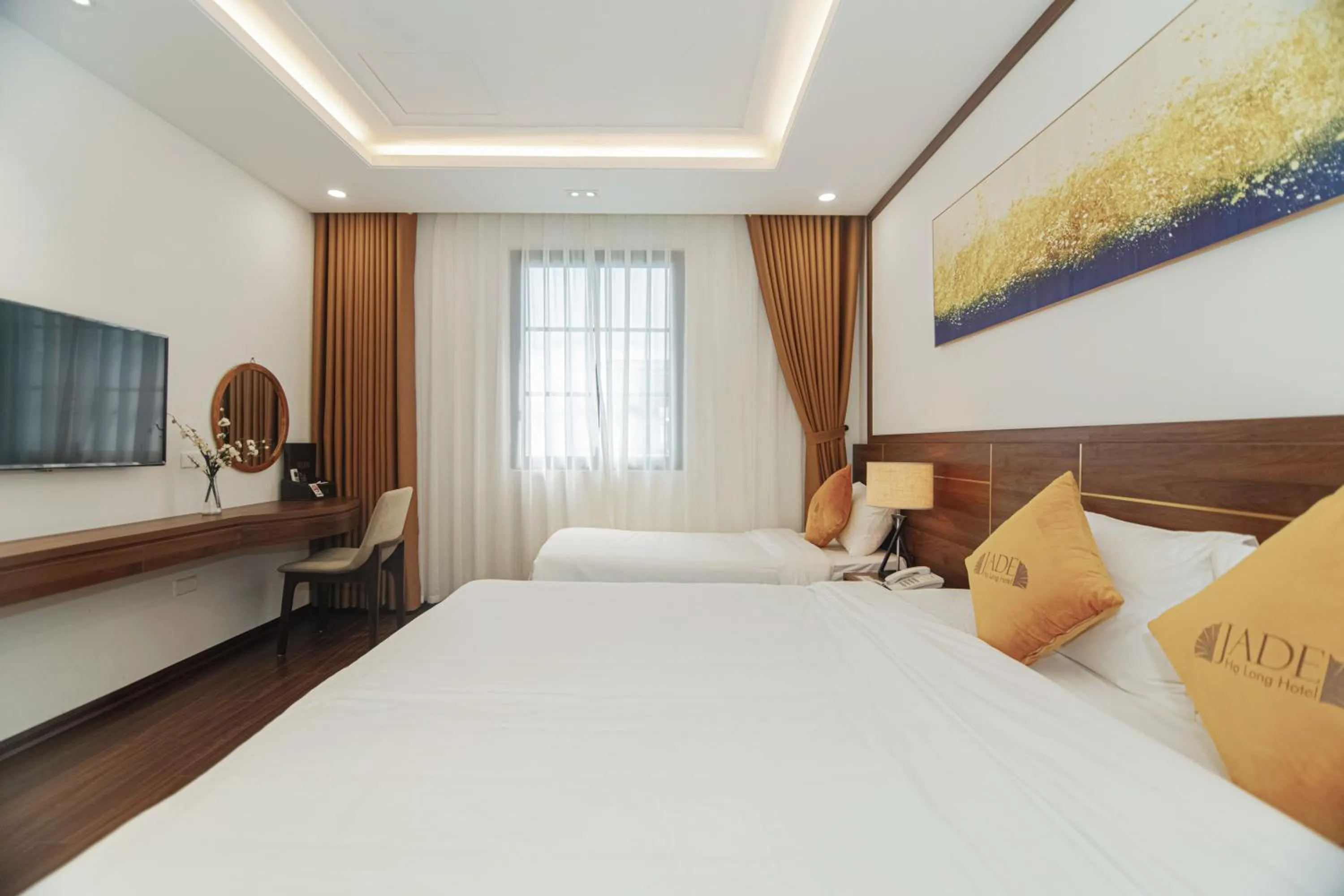 Bedroom, Bed in Jade Ha Long Hotel