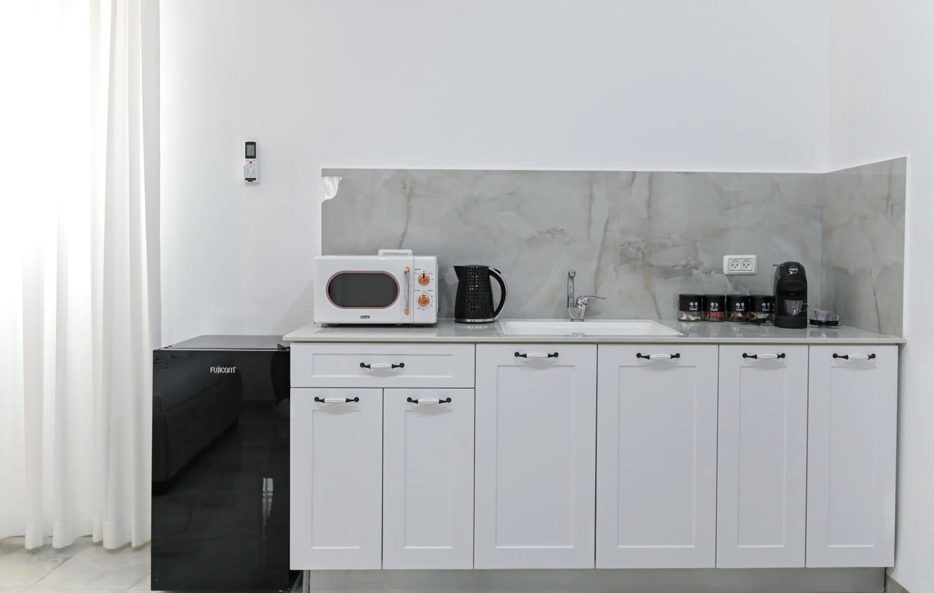 Lake Mansion Boutique Apartments