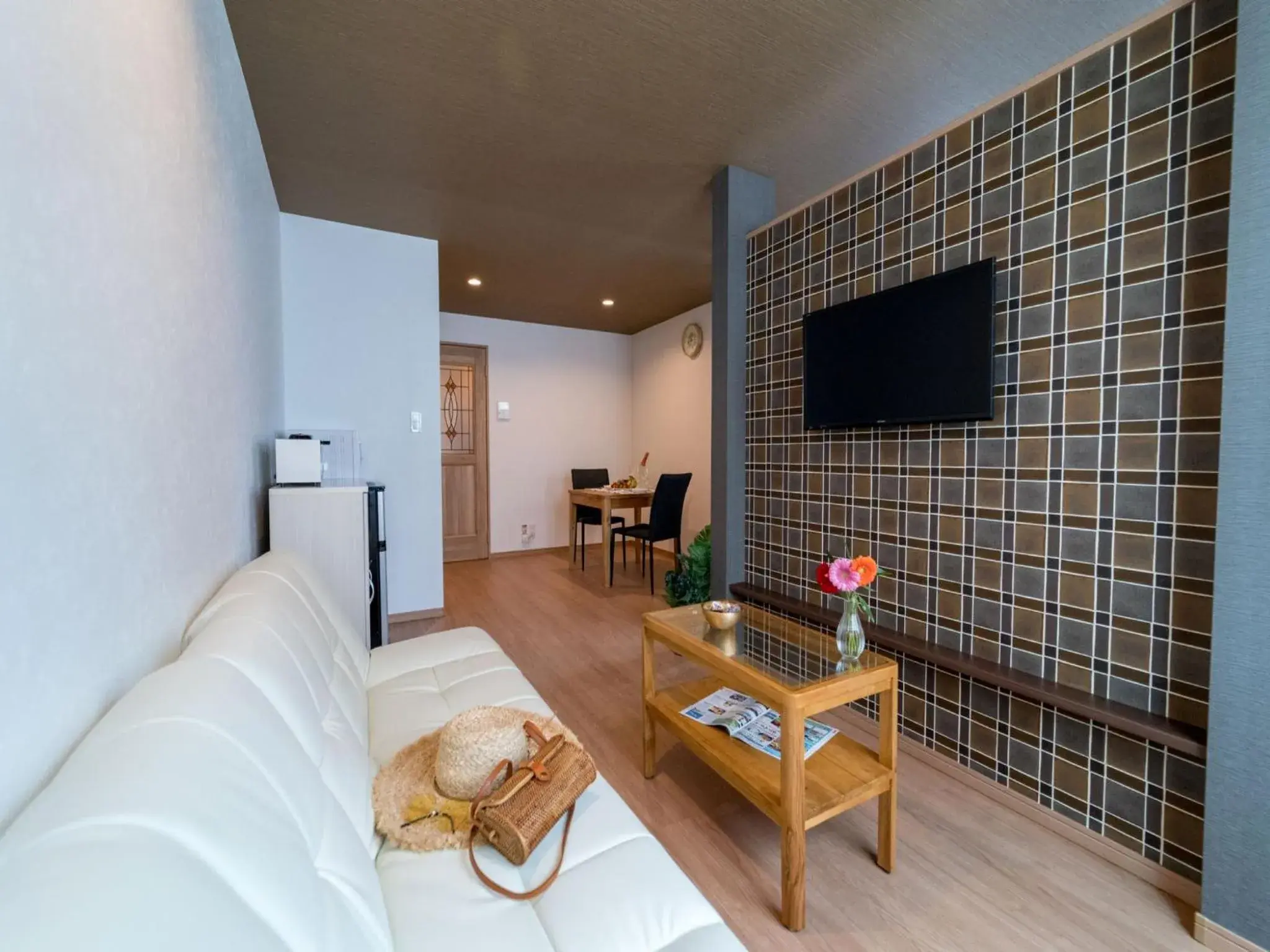 Superior Twin Room - single occupancy in Hotel California Miyakojima Resort Superior Twin Room - single occupancy in Hotel California Miyakojima Resort