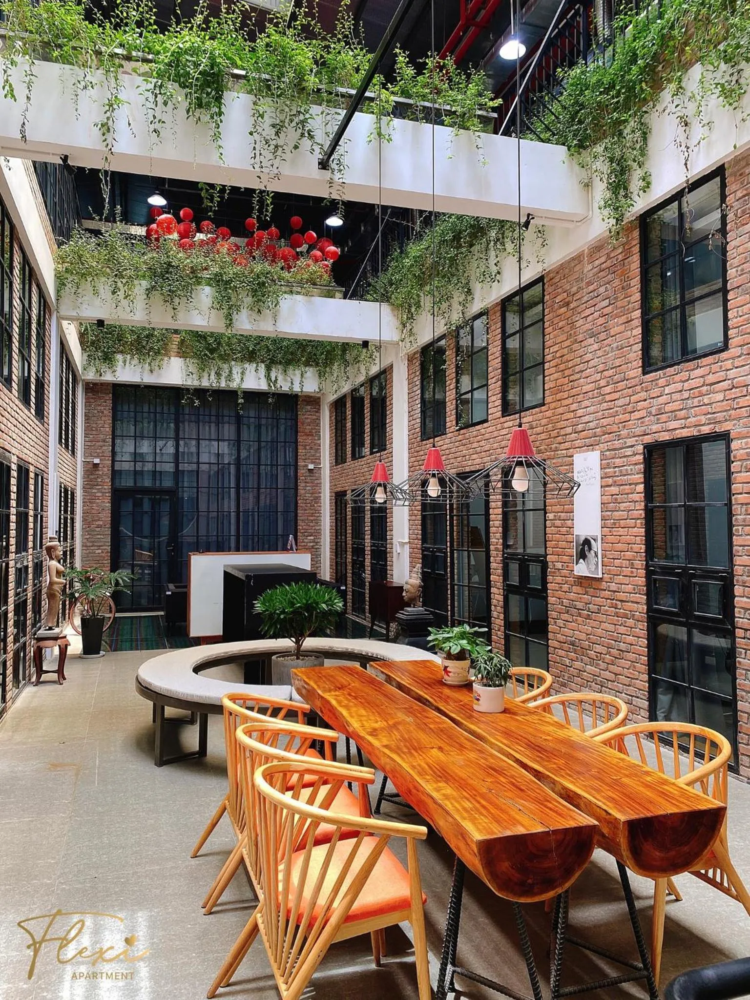 Property building in Flexi Hotel & Apartment Han Market