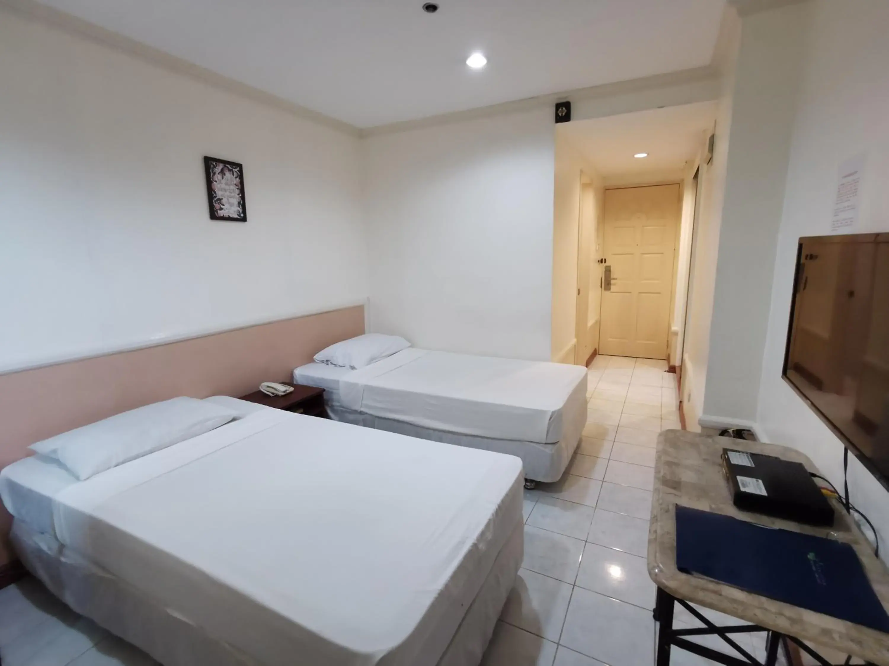 Bed in Metro Park Hotel - Cebu City Bed in Metro Park Hotel - Cebu City