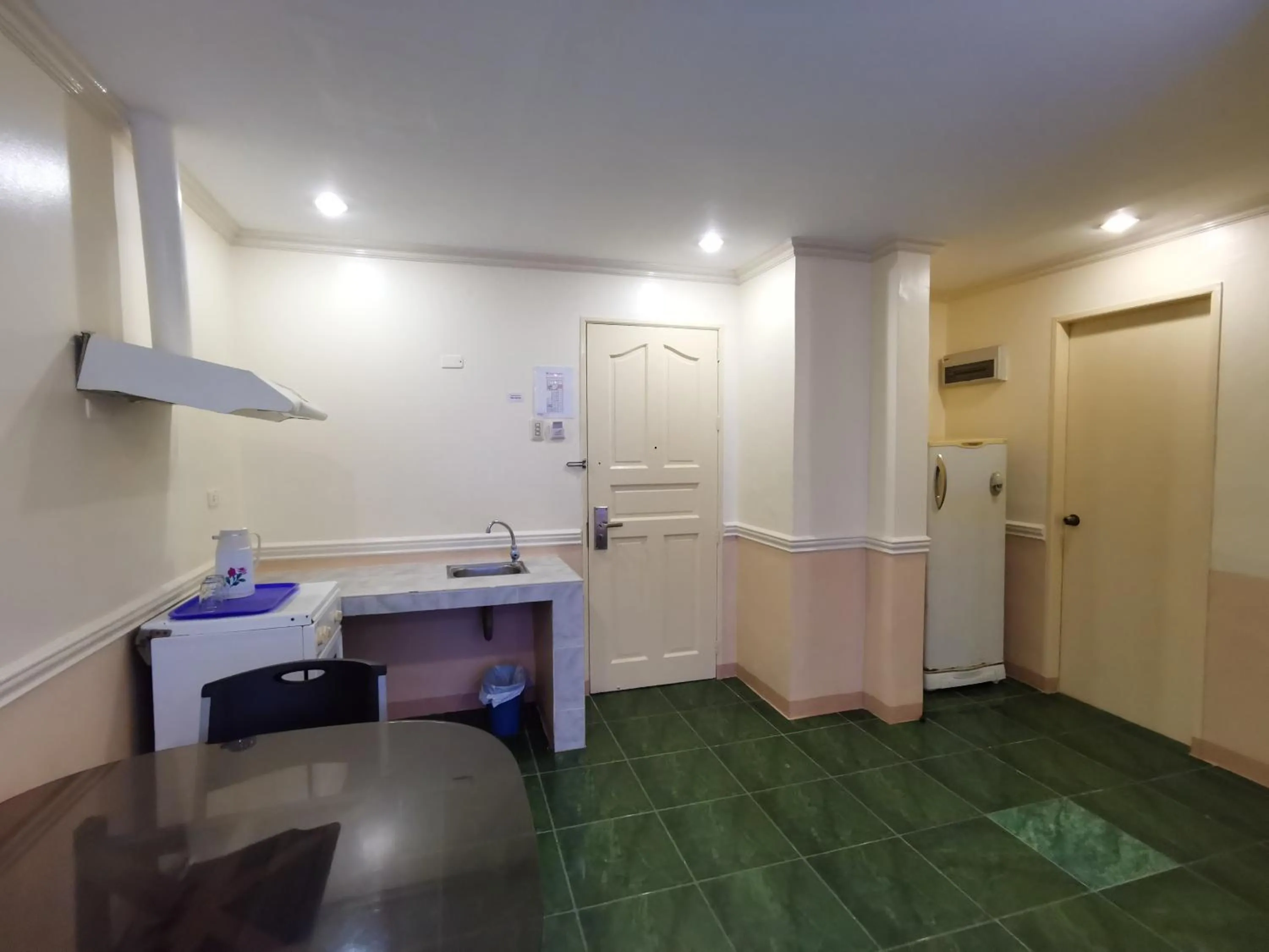 Dining area in Metro Park Hotel - Cebu City