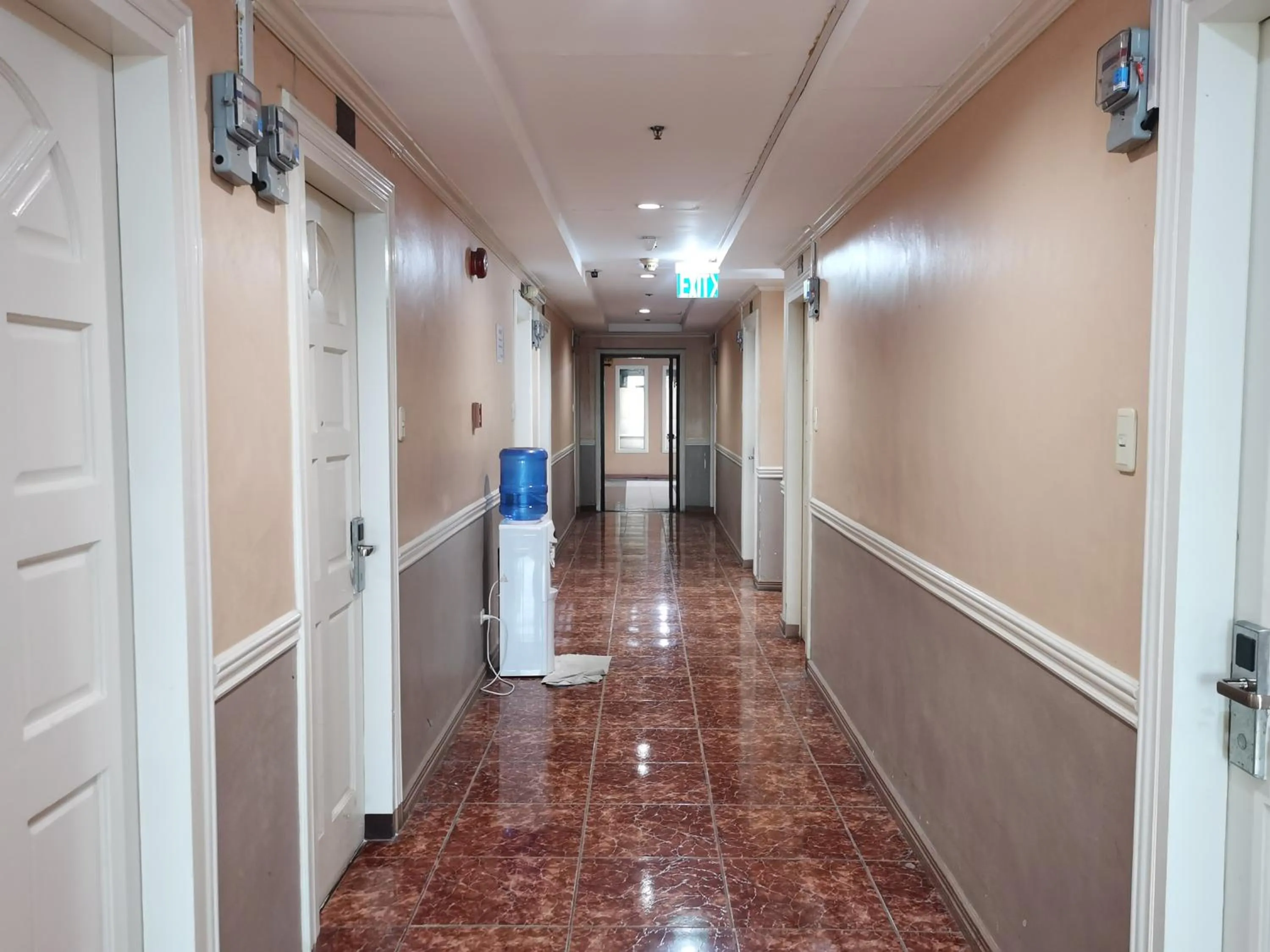 Property building in Metro Park Hotel - Cebu City