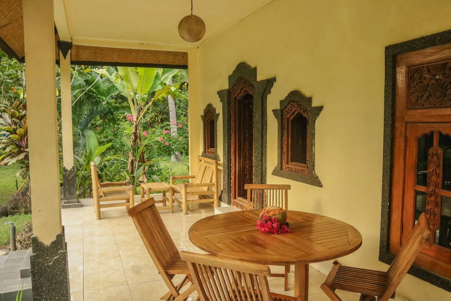 Dining area in Lendang Eco Lodge