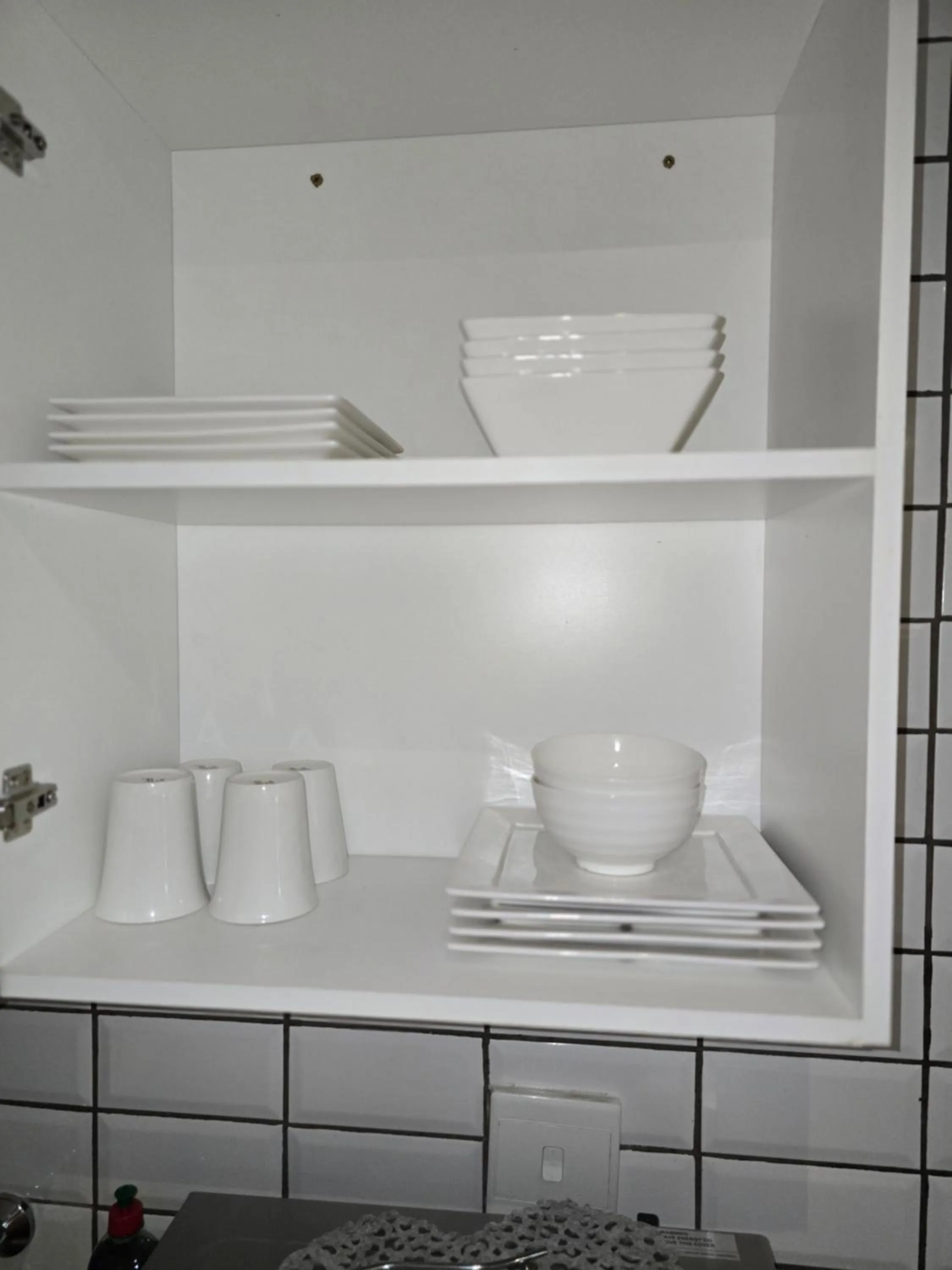 Kitchen or kitchenette in Halfway Gardens Home