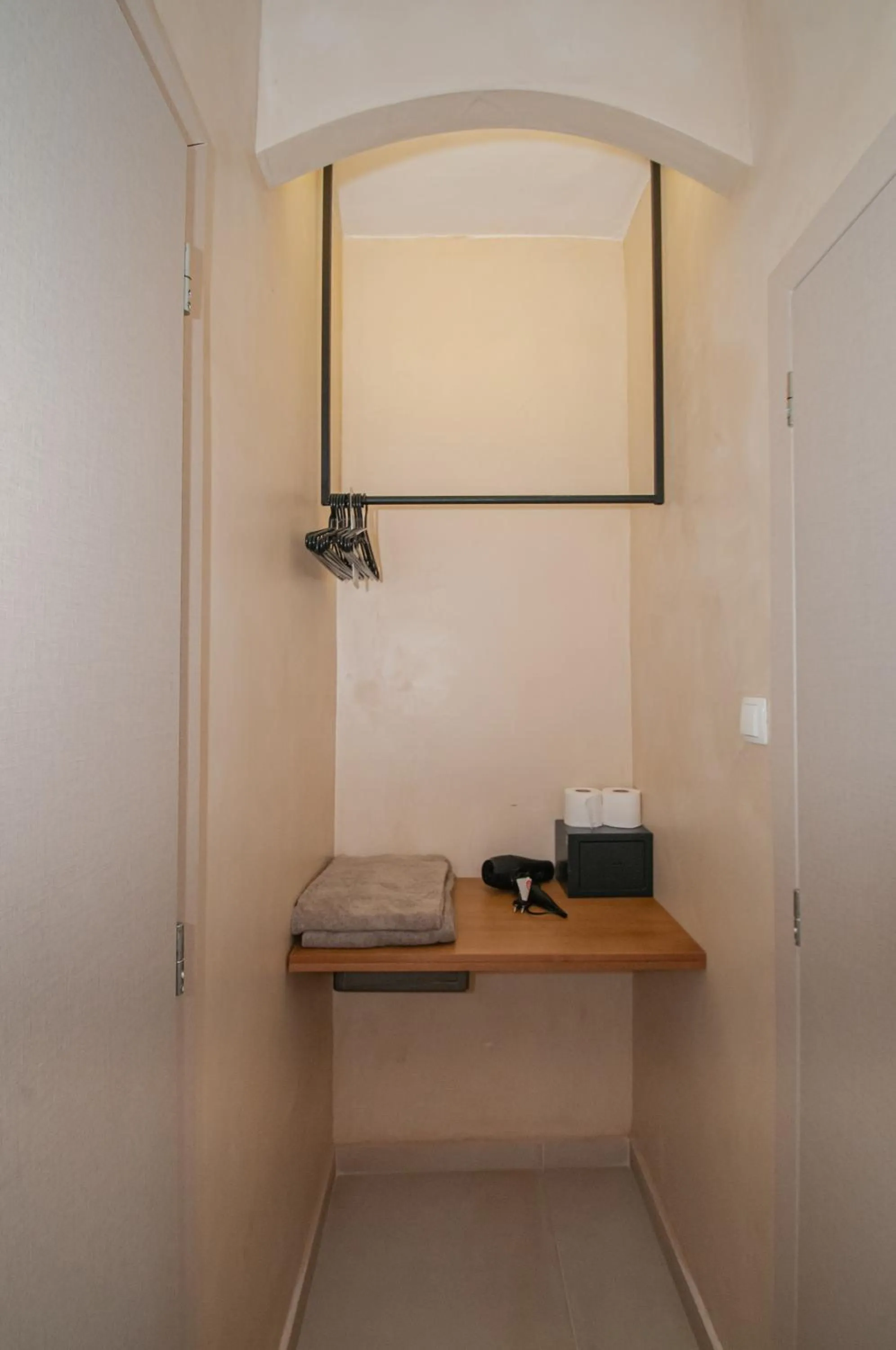 Atma Beach Rooms & Suites