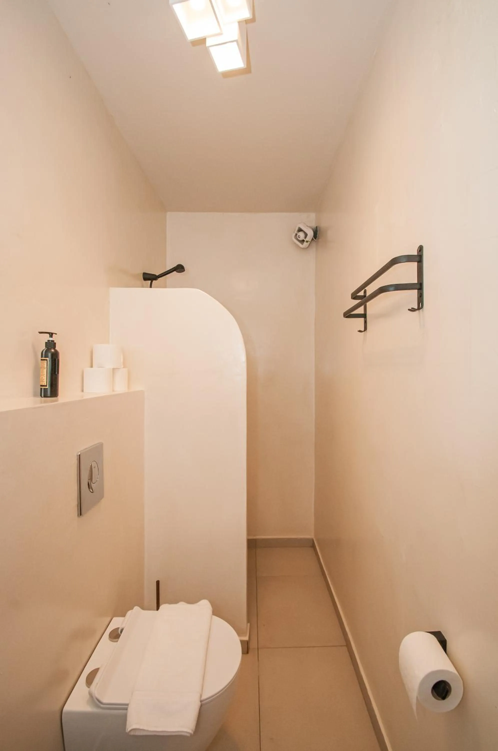 Bathroom in Atma Beach Rooms & Suites