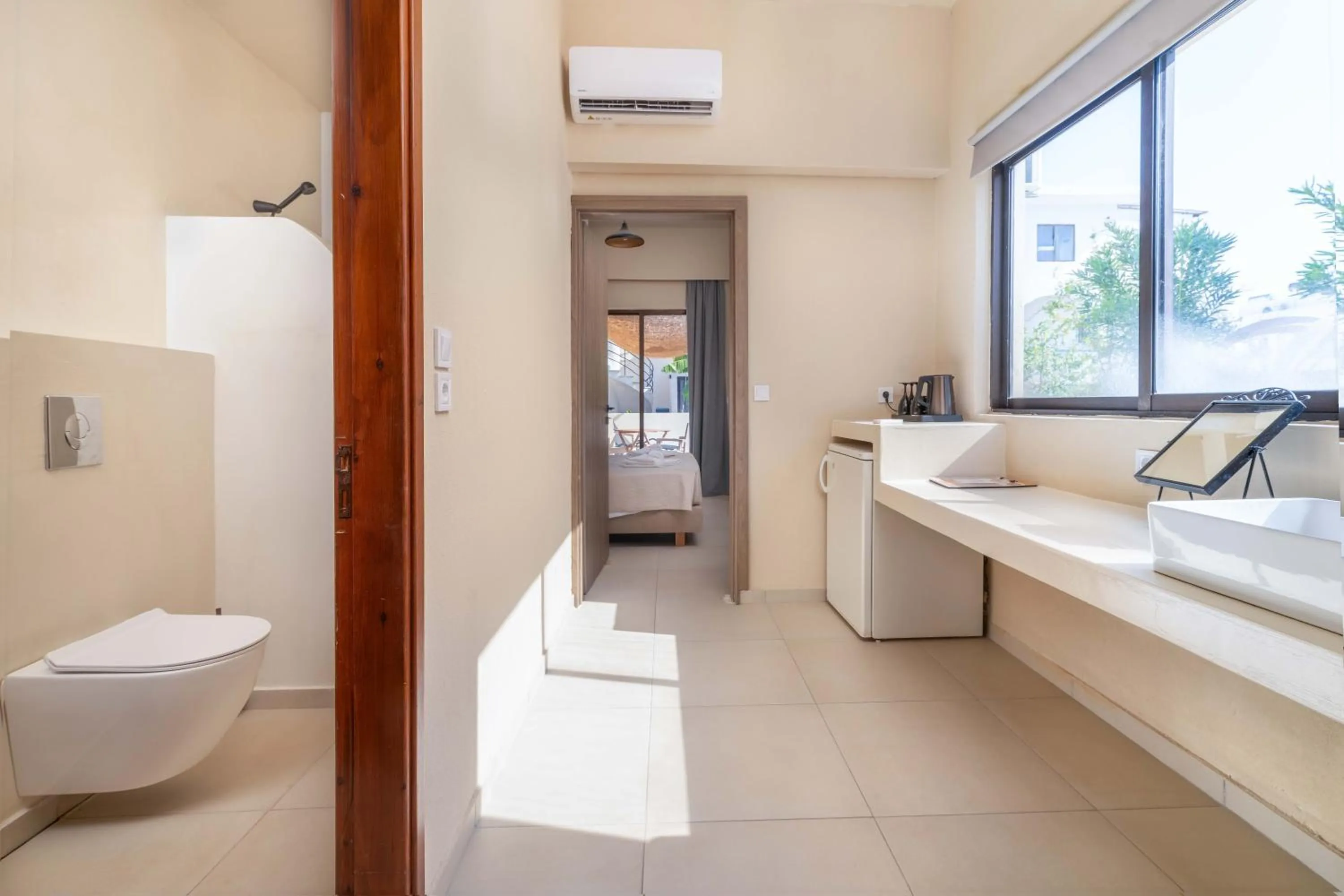 Atma Beach Rooms & Suites