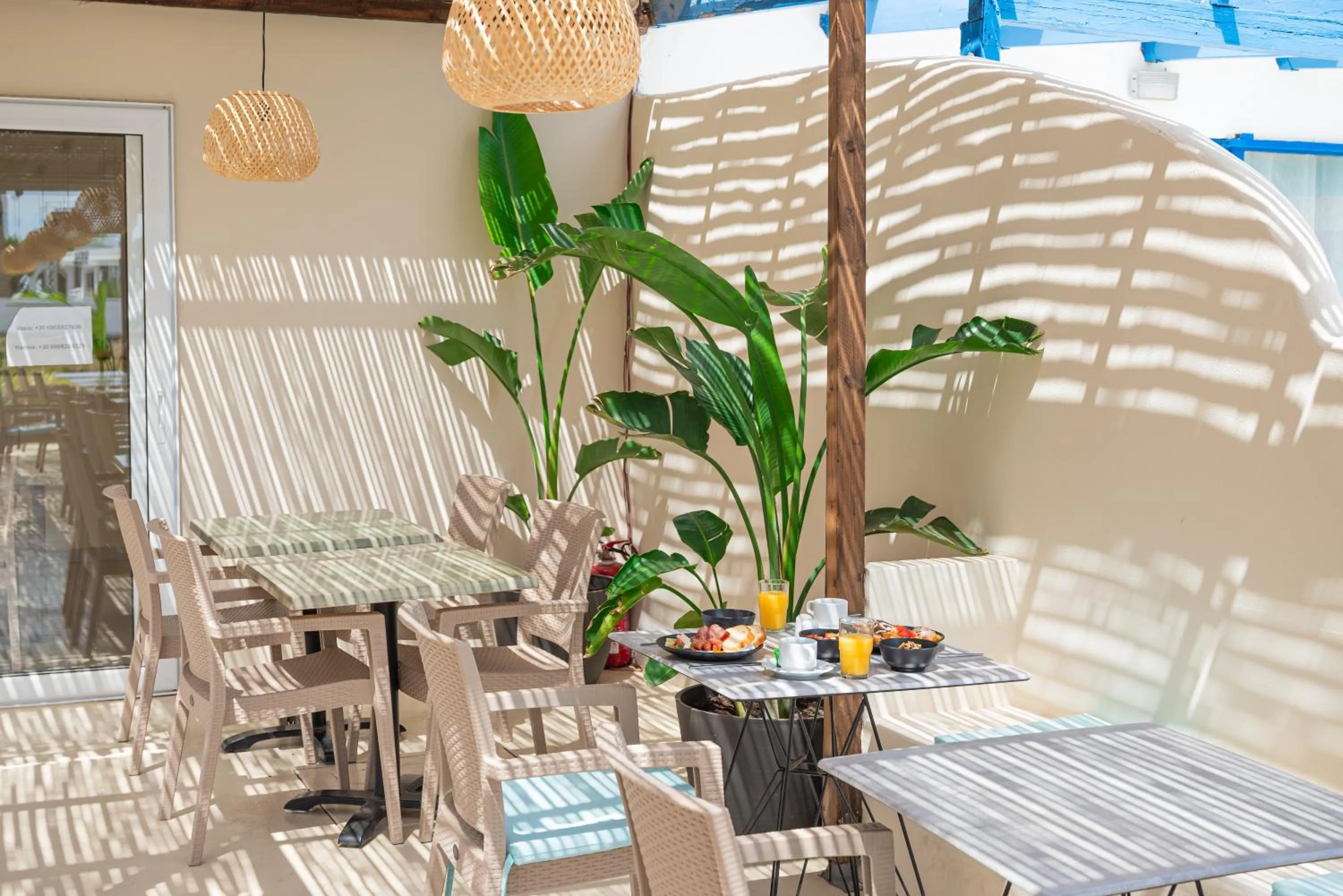 Atma Beach Rooms & Suites