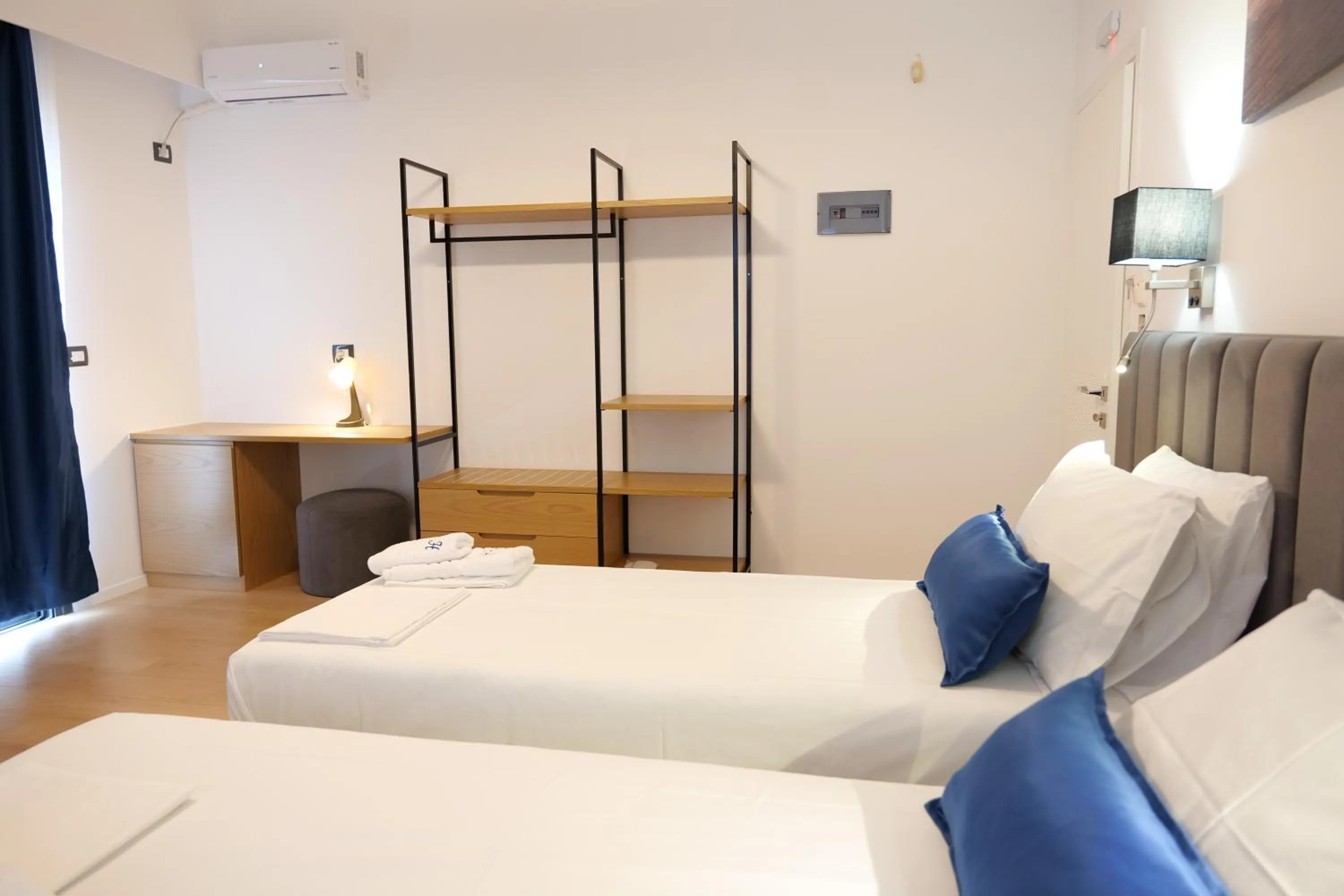 Bed in Hilltop Heaven Hotel