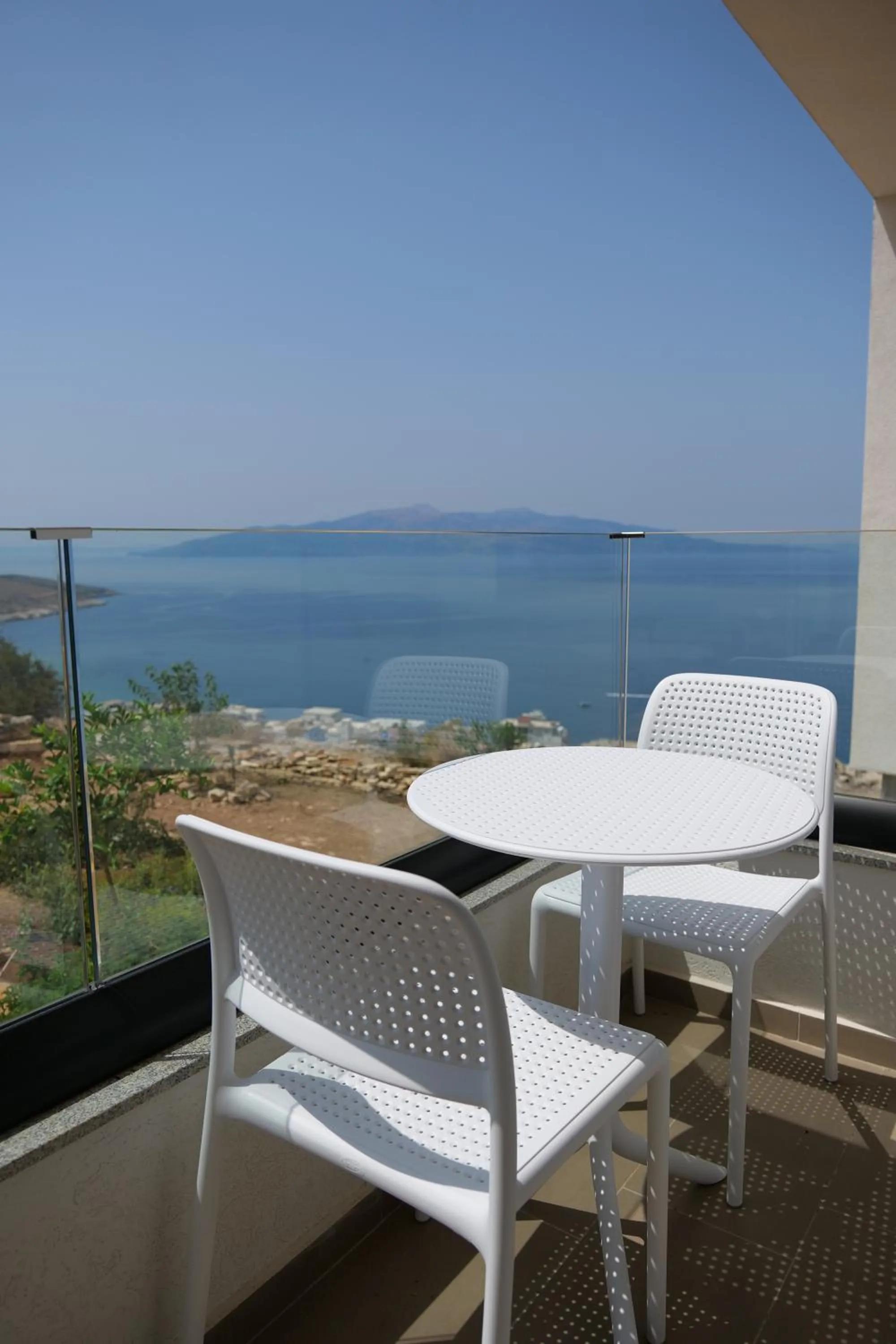 Balcony/Terrace in Hilltop Heaven Hotel